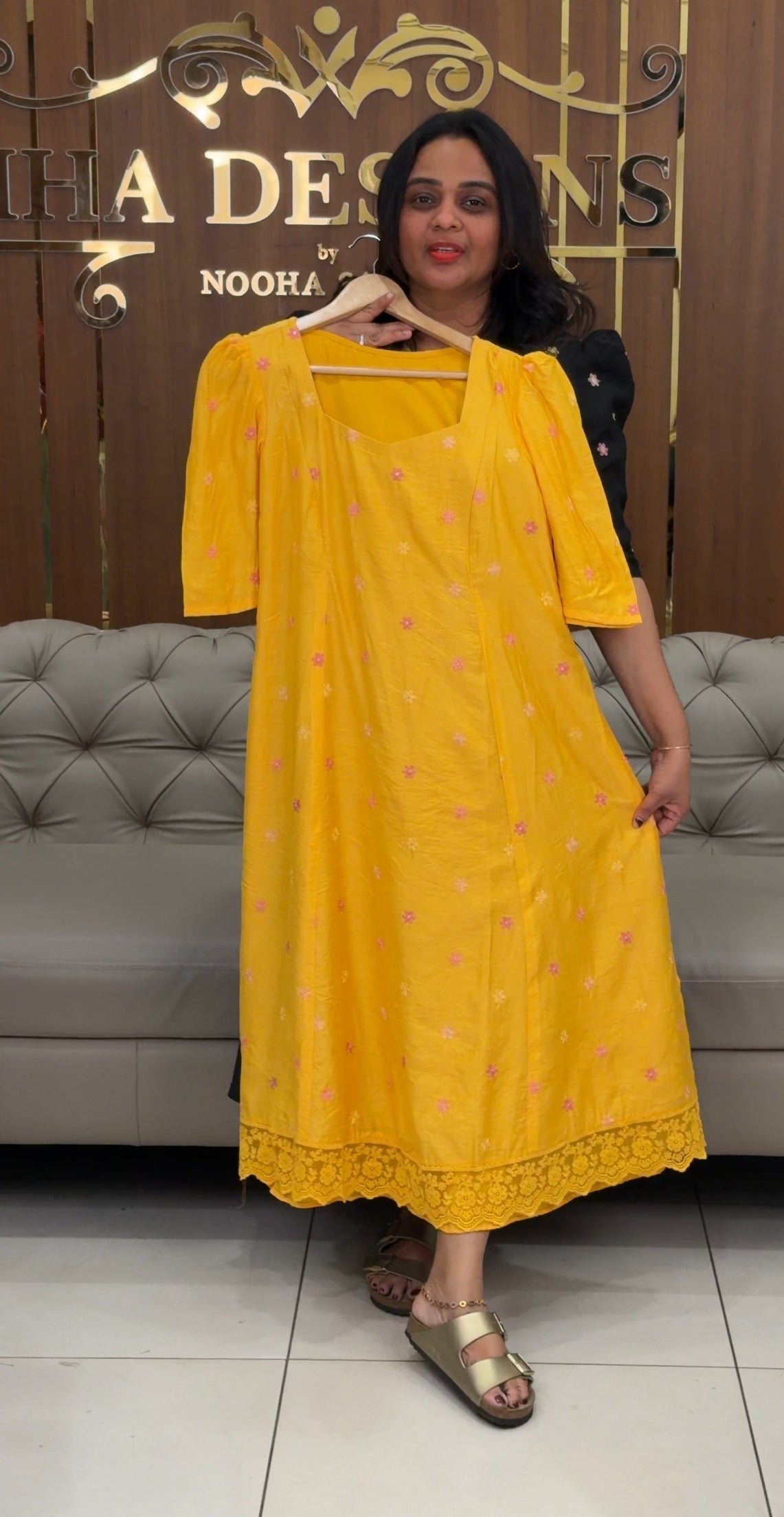 IHA'S IN-HOUSE MULCHANDERI ALINE TOPS - IHA 29858