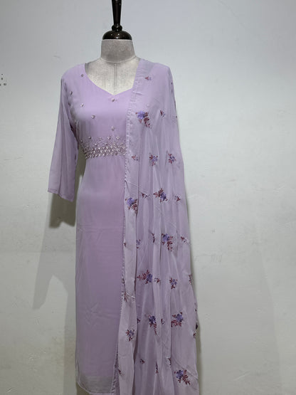 OFFER SALES READY TO WEAR SETS  -  IHA 35622