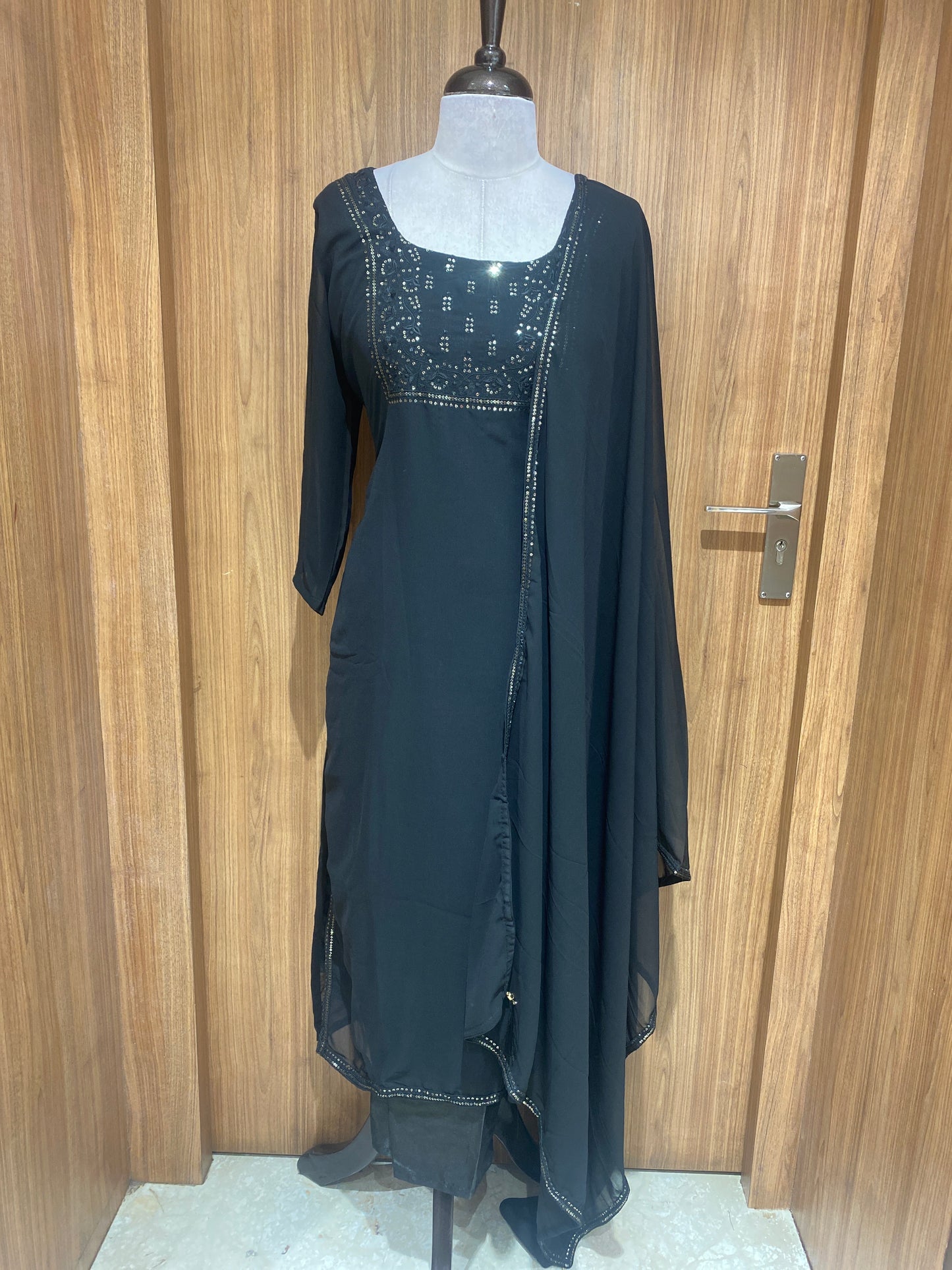 OFFER SALES TOP AND BOTTOM - IHA 27066