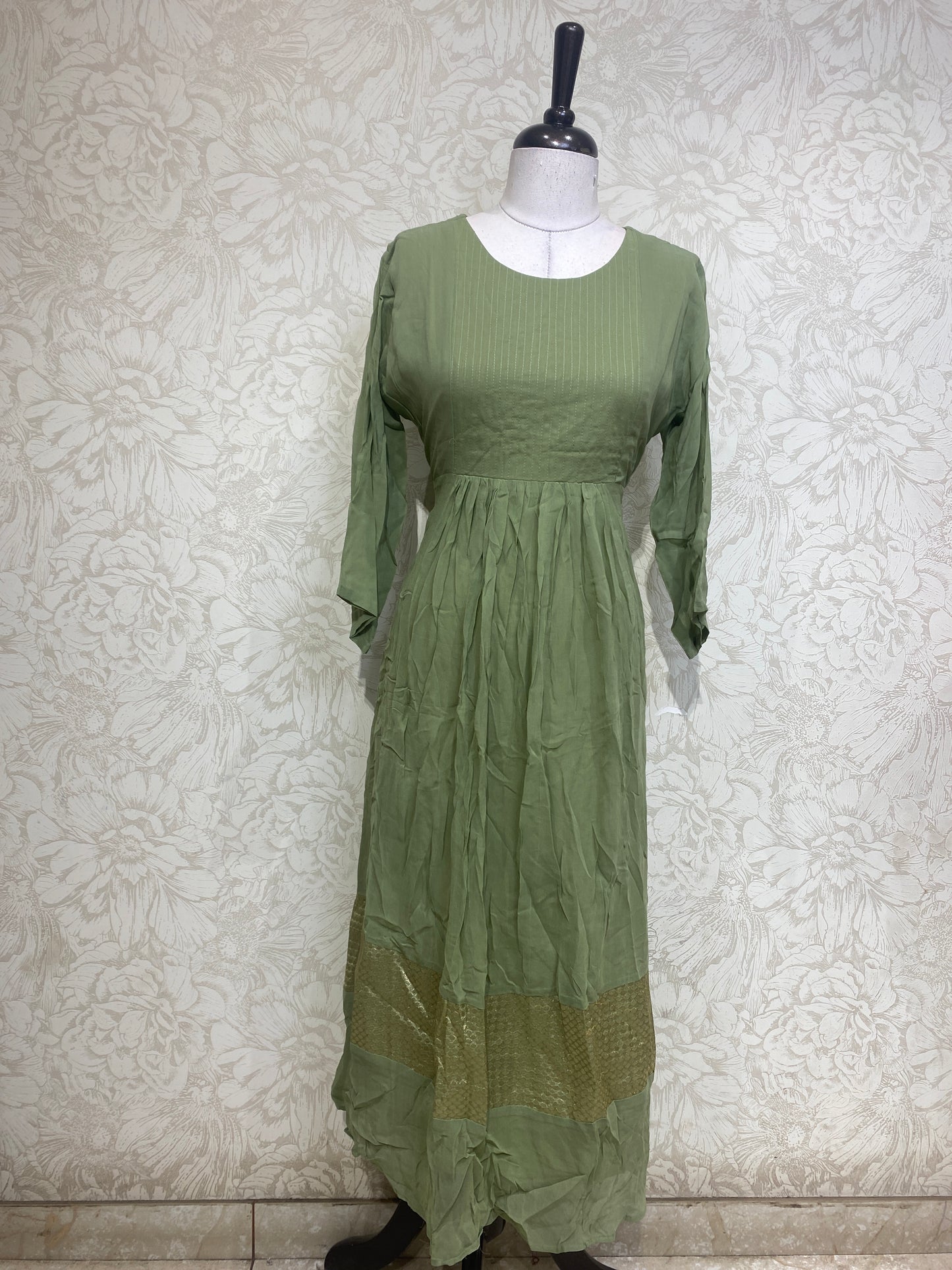 OFFER SALES TOPS COLLECTIONS - IHA 26917