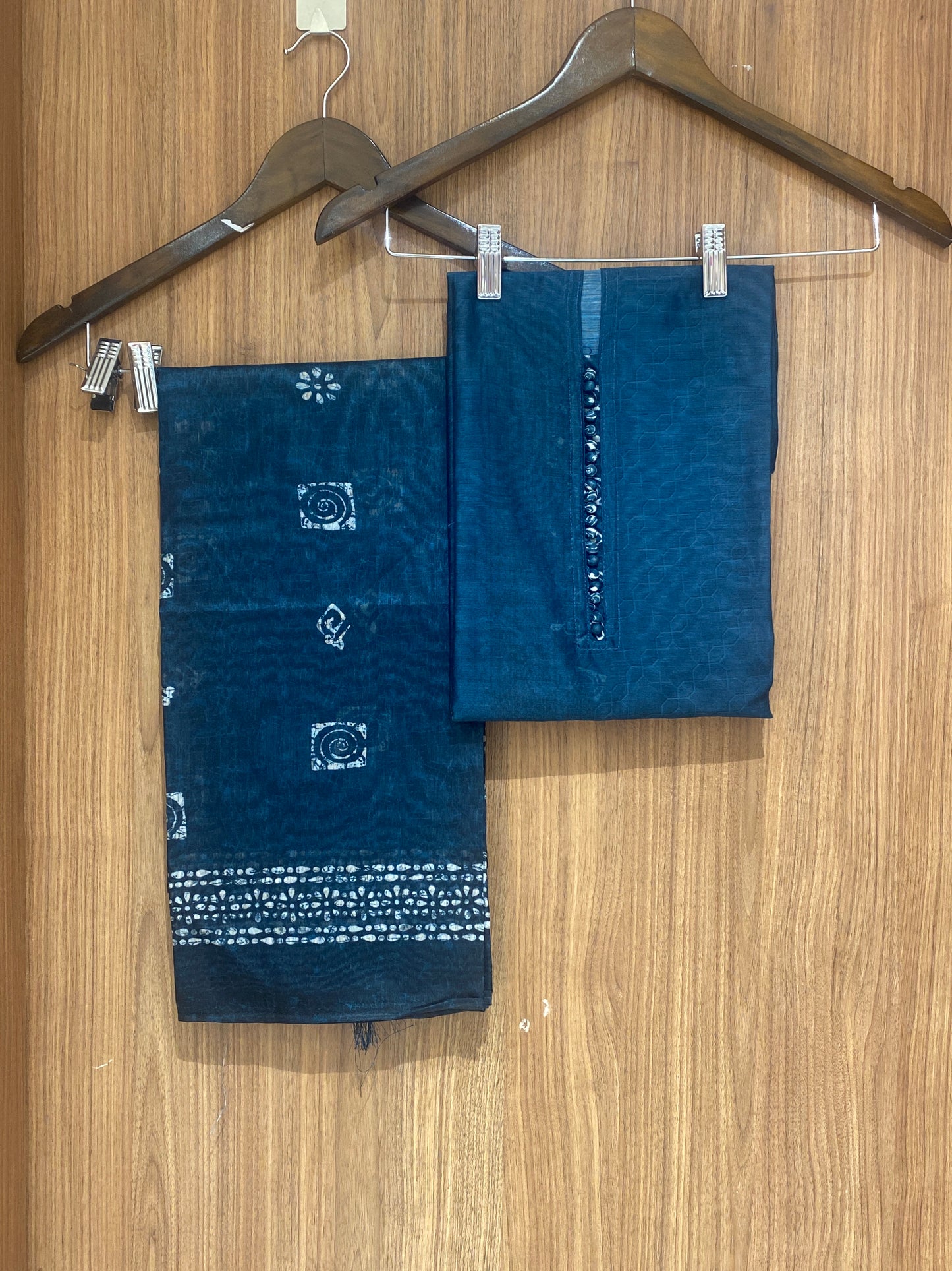 OFFER SALES UNSTITCHED SALWAR SUITS - IHA 26942
