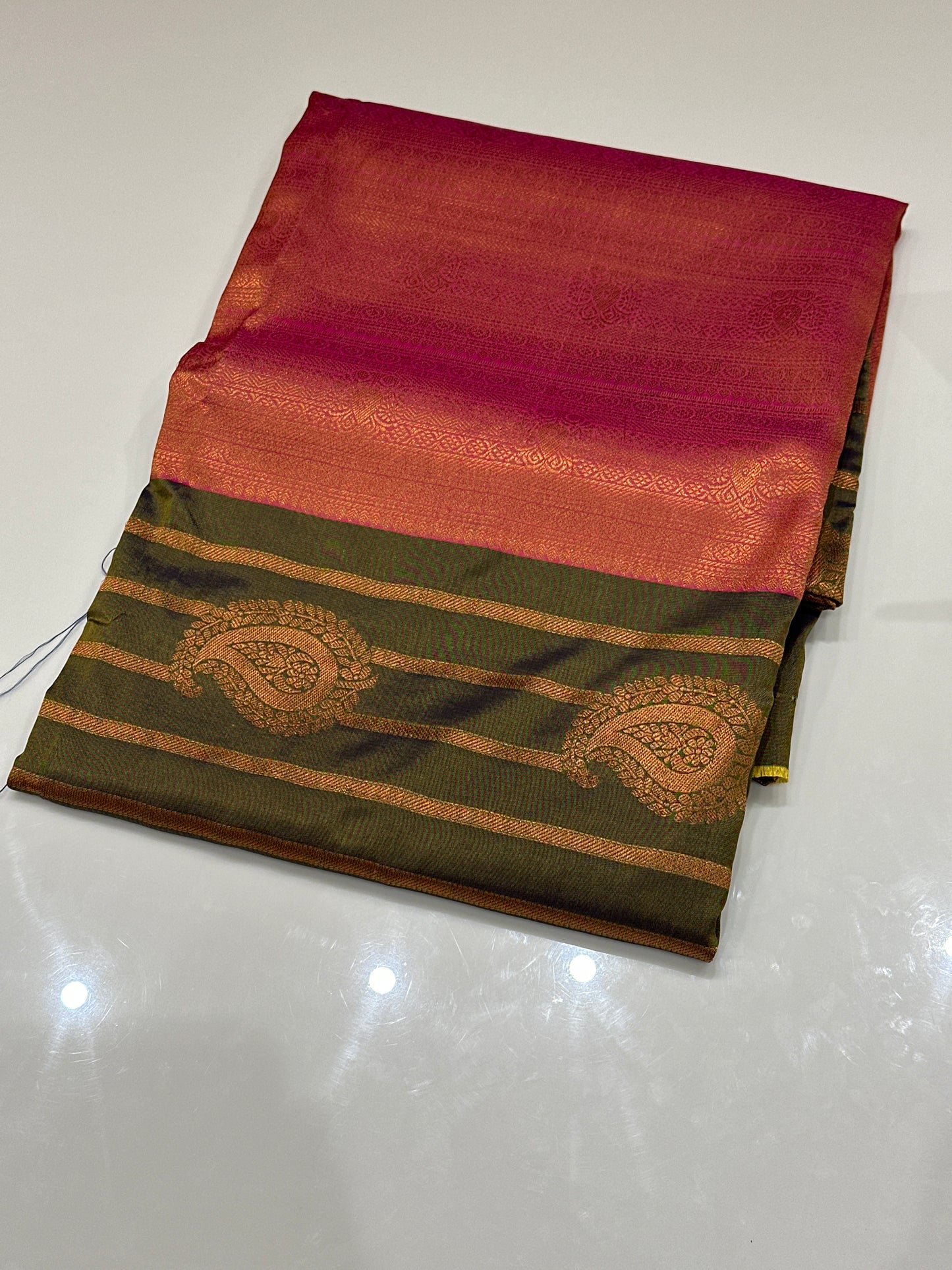 OFFER SALES SAREES - IHA 27178