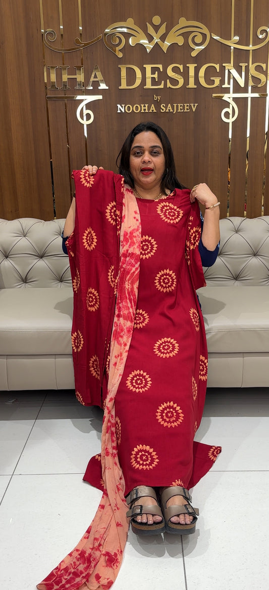 BATIK PRINTED RAYON  TOP,BOTTOM AND DUPATTA - IHA 28993