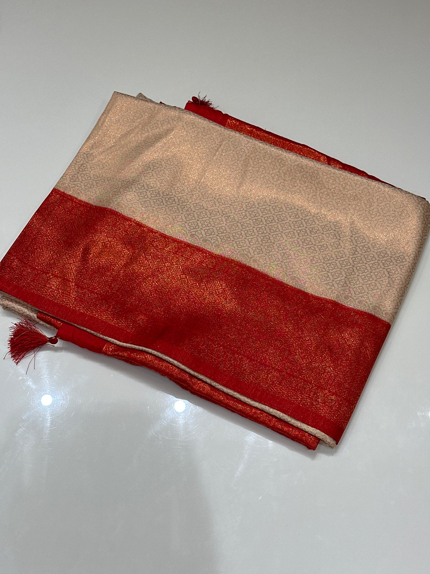 OFFER SALES SAREES - IHA 27131