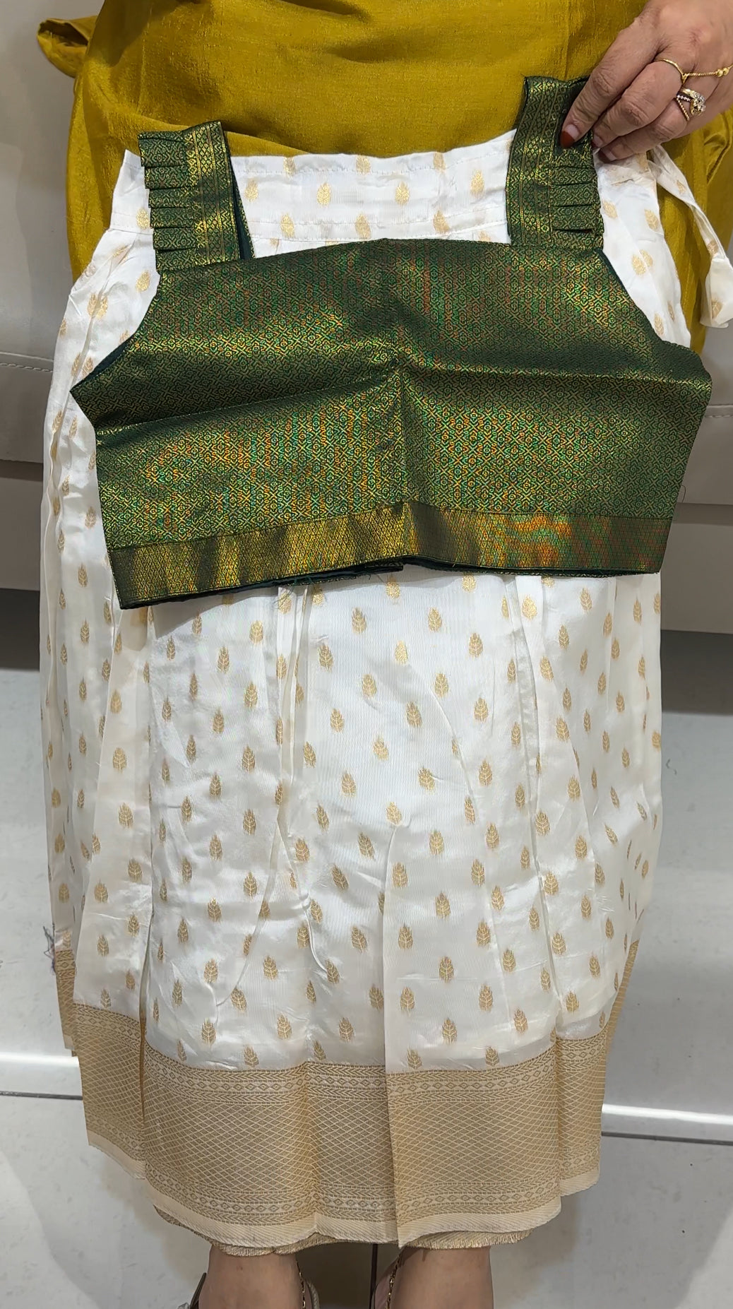 KIDS CROP TOP AND SKIRTS - IHA 24970