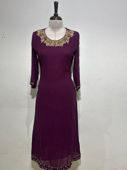 OFFER SALES READY TO WEAR SETS  -  IHA 35622