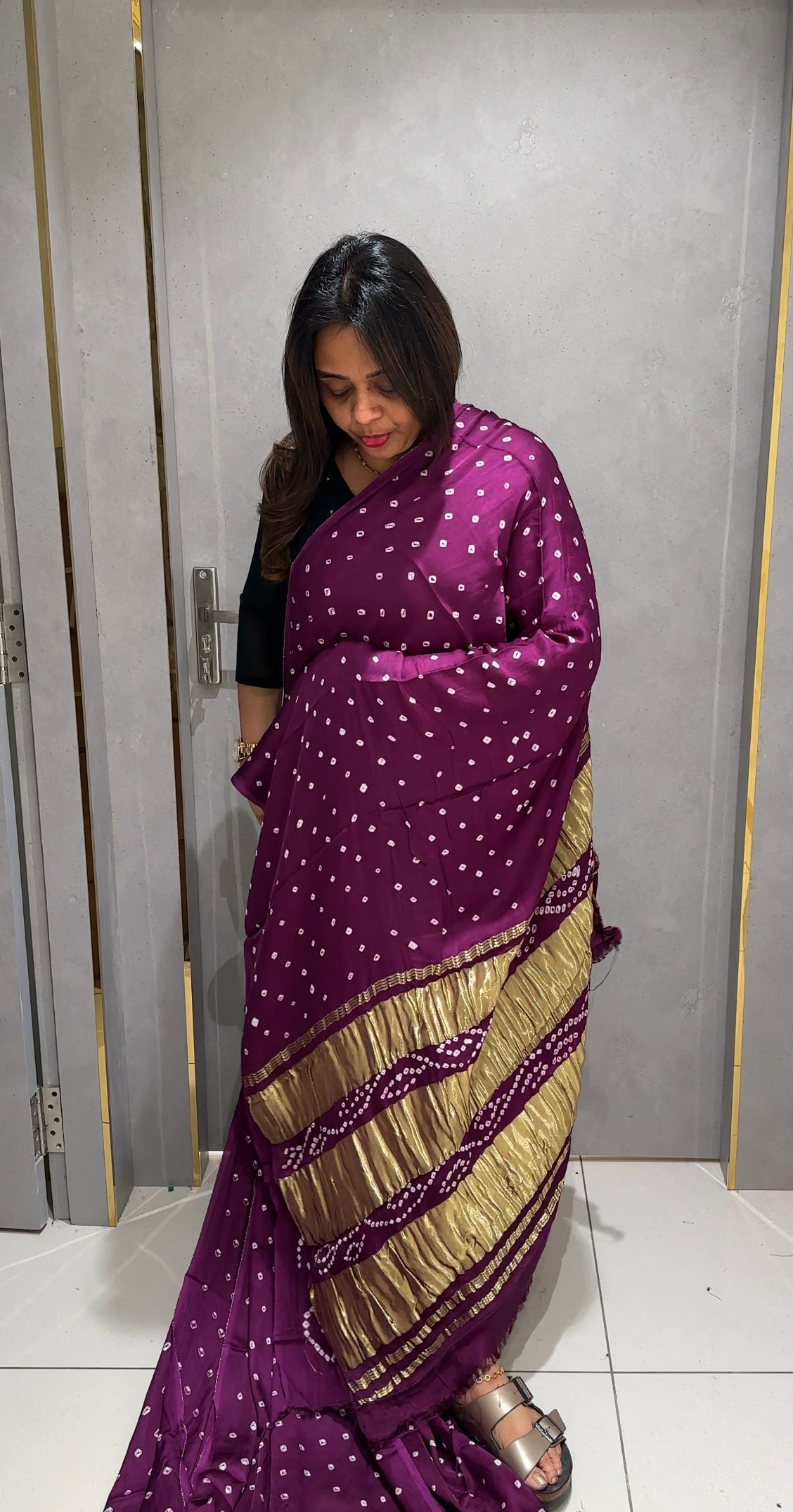 BANDANI SAREES - IHA 24420