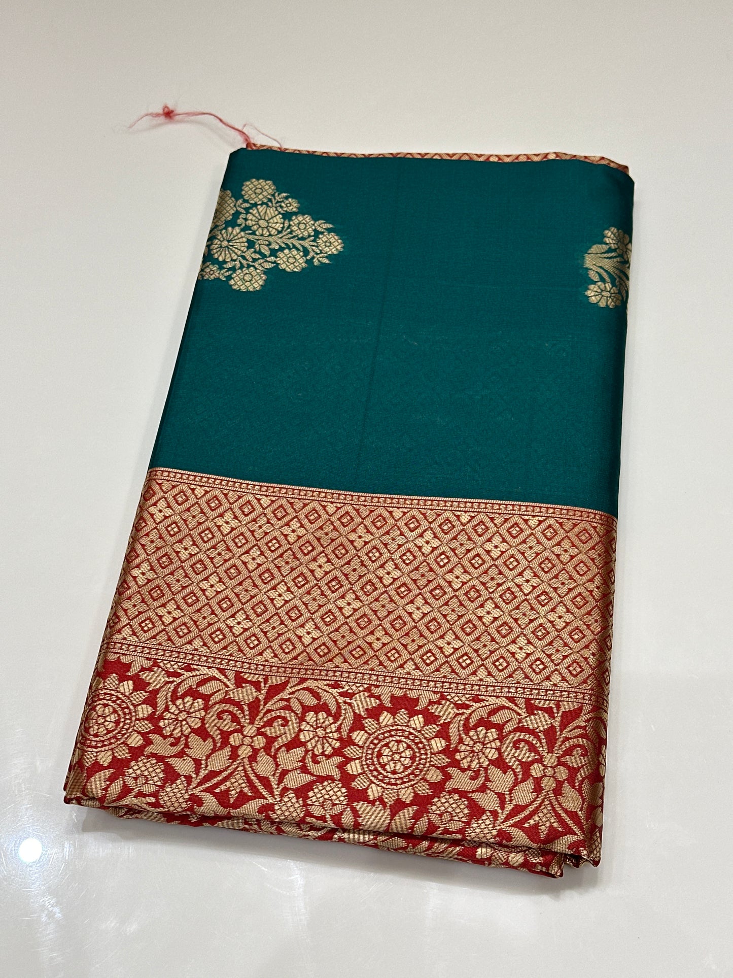 OFFER SALES SAREES - IHA 27171