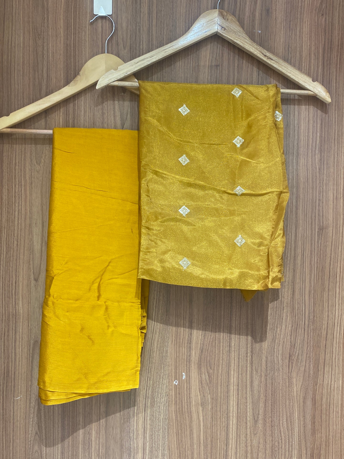 OFFER SALES UNSTITCHED SALWAR SUITS - IHA 26949