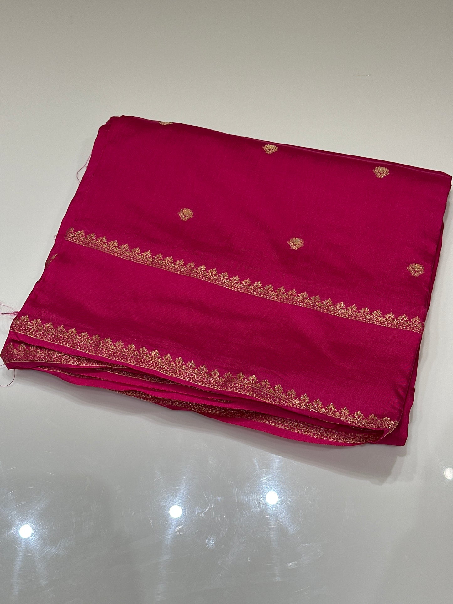 OFFER SALES SAREES - IHA 27131