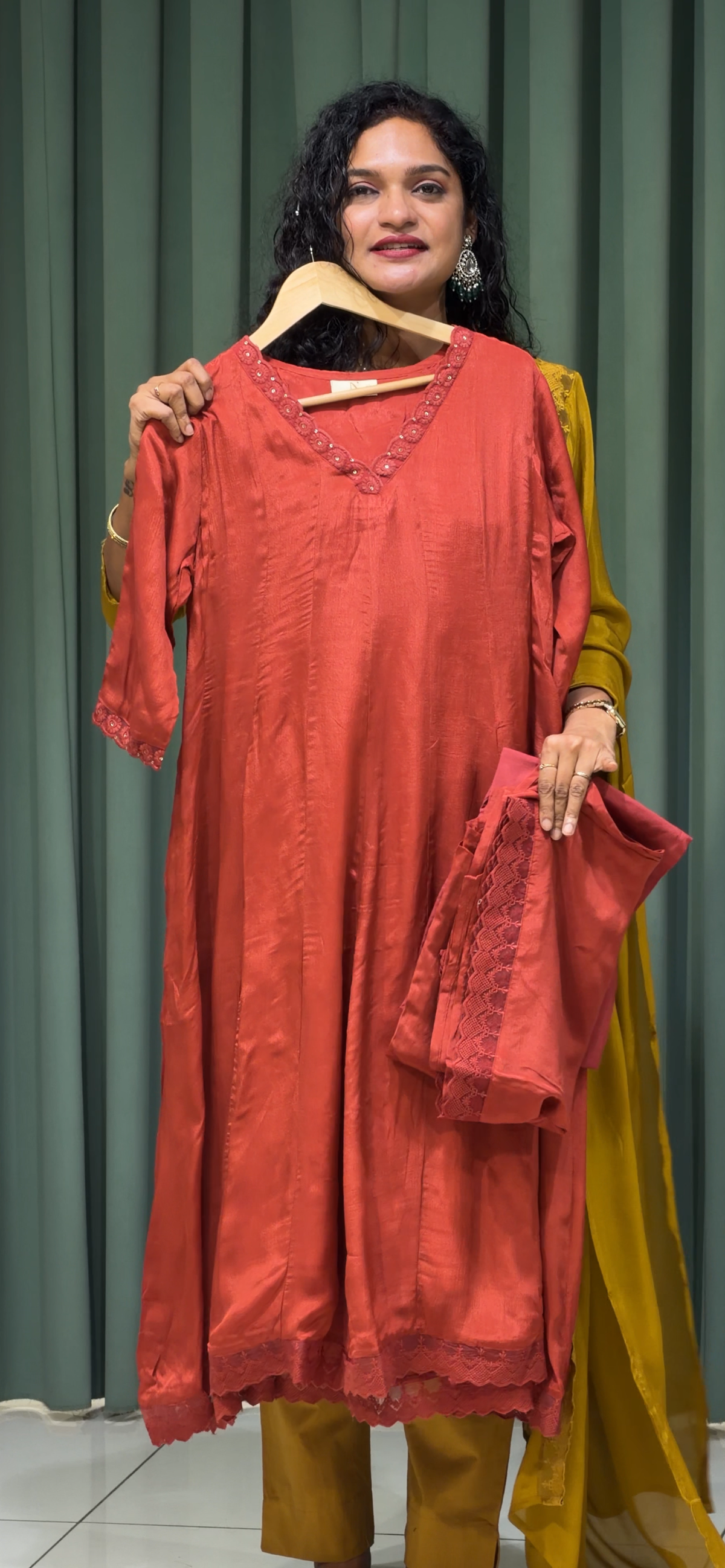 CHINON TOP, BOTTOM AND DUPATTA - IHA 35154