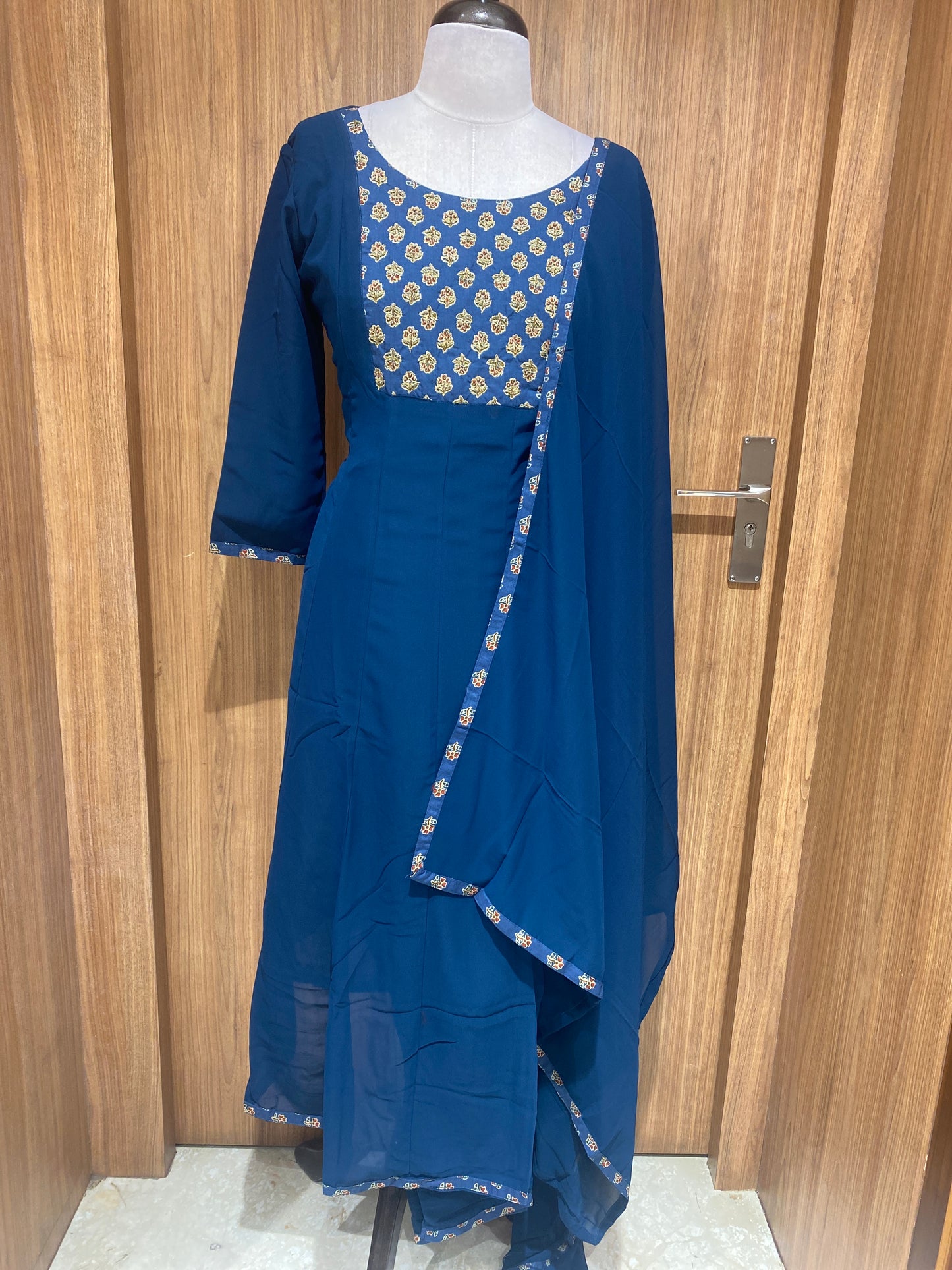 OFFER SALES TOP AND BOTTOM - IHA 27066
