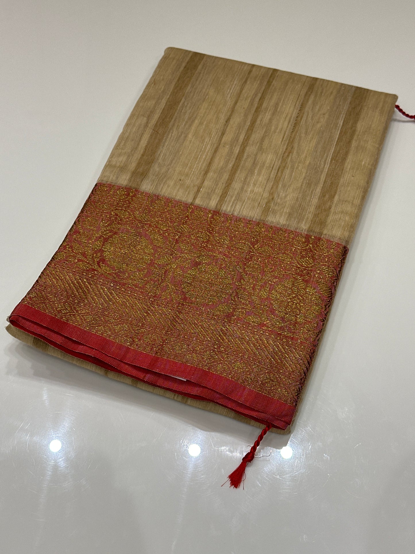 OFFER SALES SAREES - IHA 27182