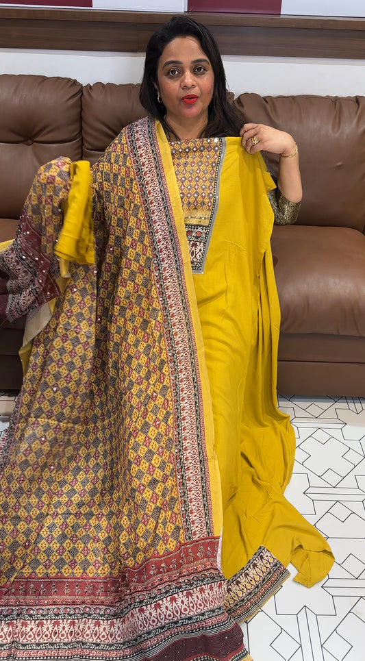DESIGNER UNSTITCHED SALWAR SUITS - IHA 25566