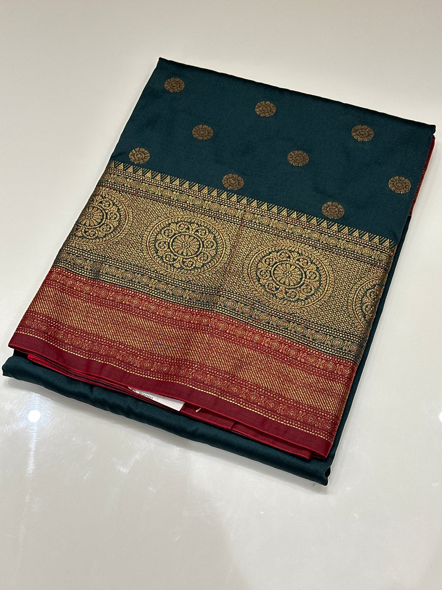 OFFER SALES SAREES - IHA 27137