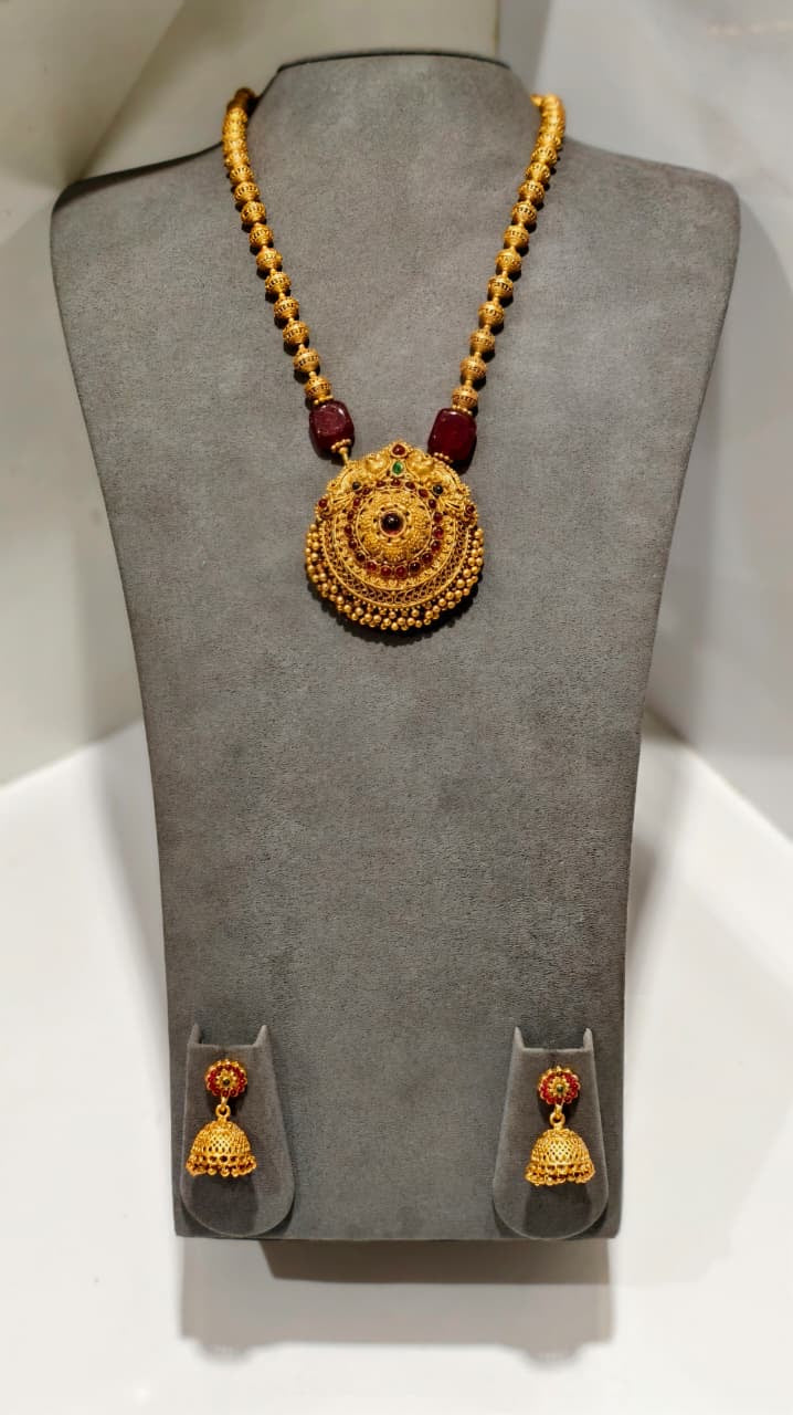 DESIGNER NECKLACE SETS - IHA 35831