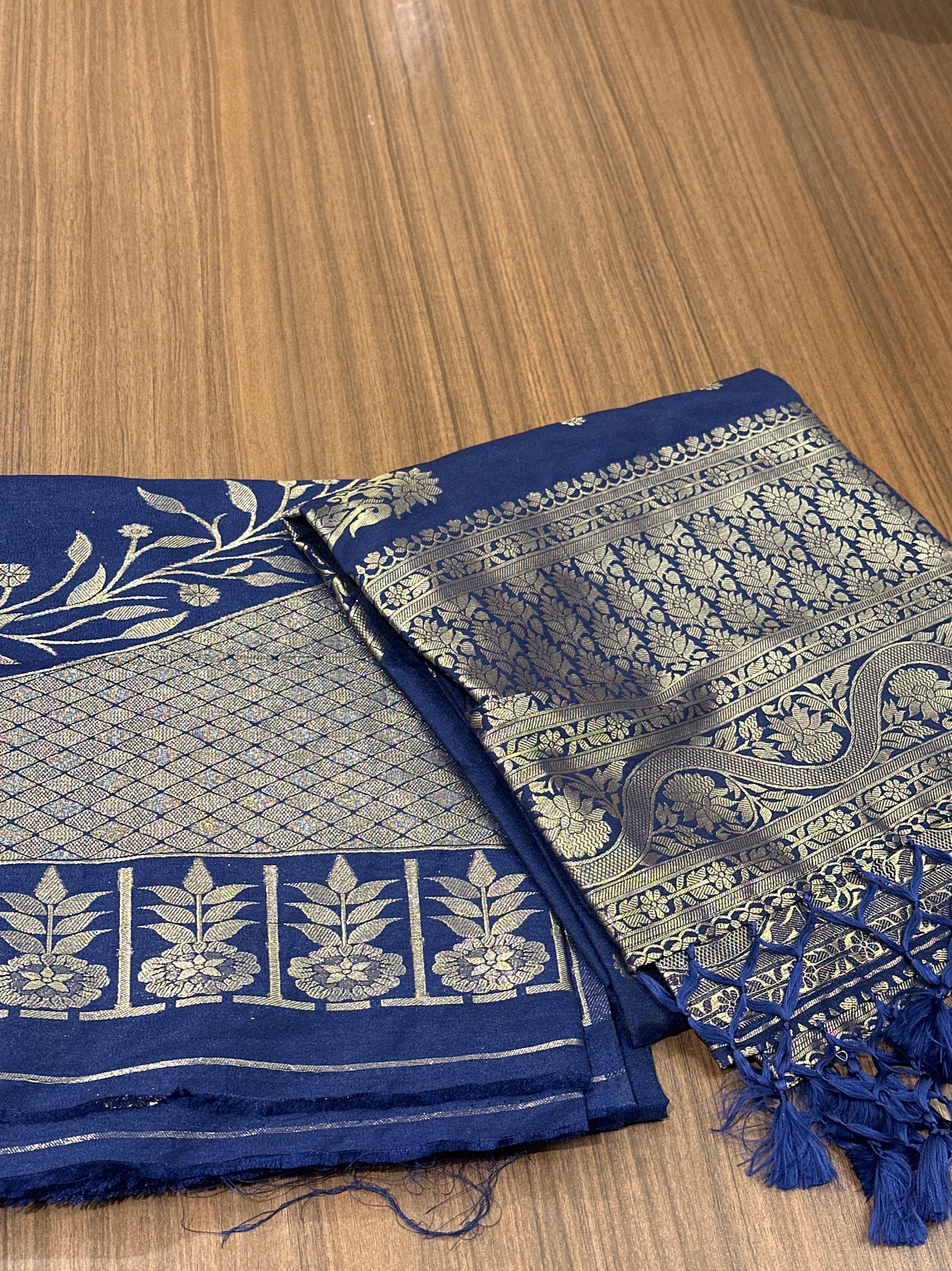 OFFER SALES UNSTITCHED SALWAR SUITS -  IHA 33836