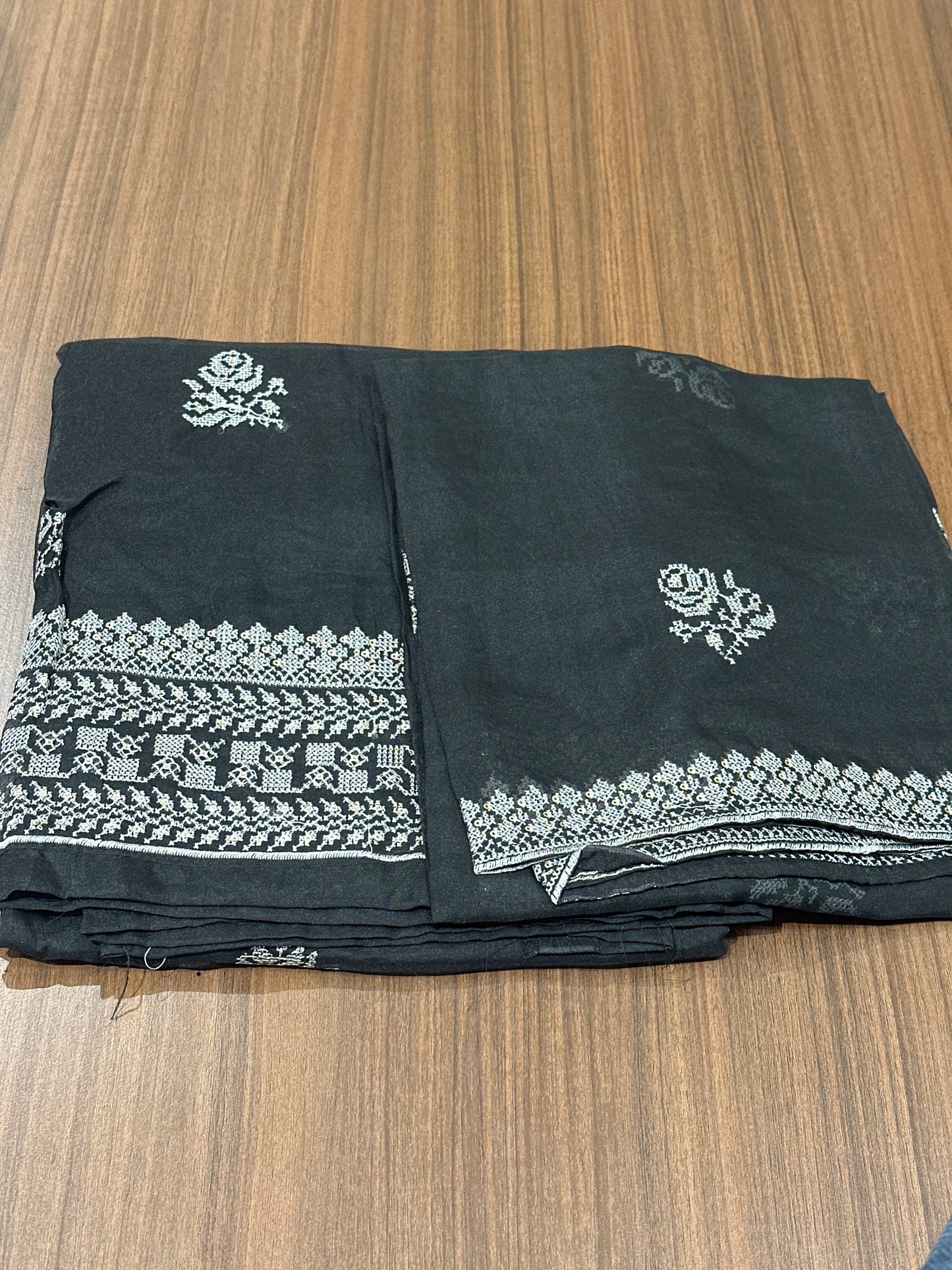 OFFER SALES UNSTITCHED SALWAR SUITS -  IHA 33905