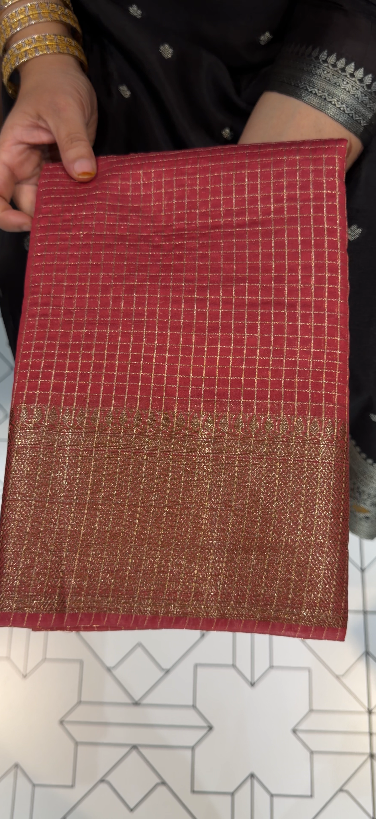 SEMI BANARASI SAREES- IHA 33102