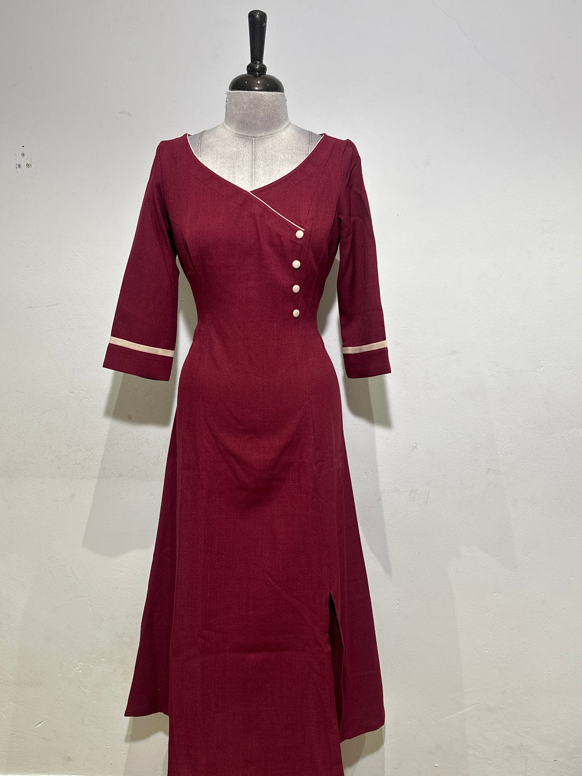 OFFER SALES READY TO WEAR SETS  -  IHA 35622