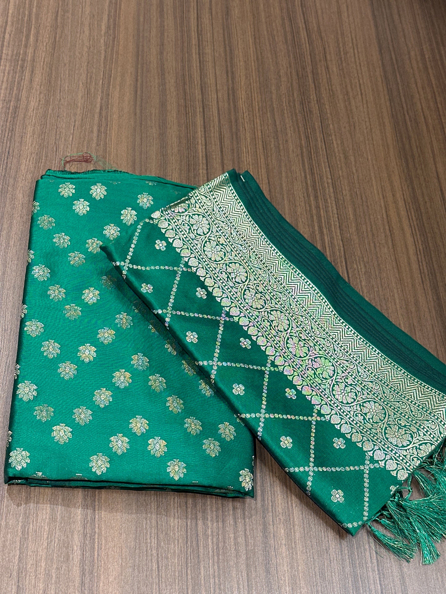 OFFER SALES UNSTITCHED SALWAR SUITS -  IHA 33721