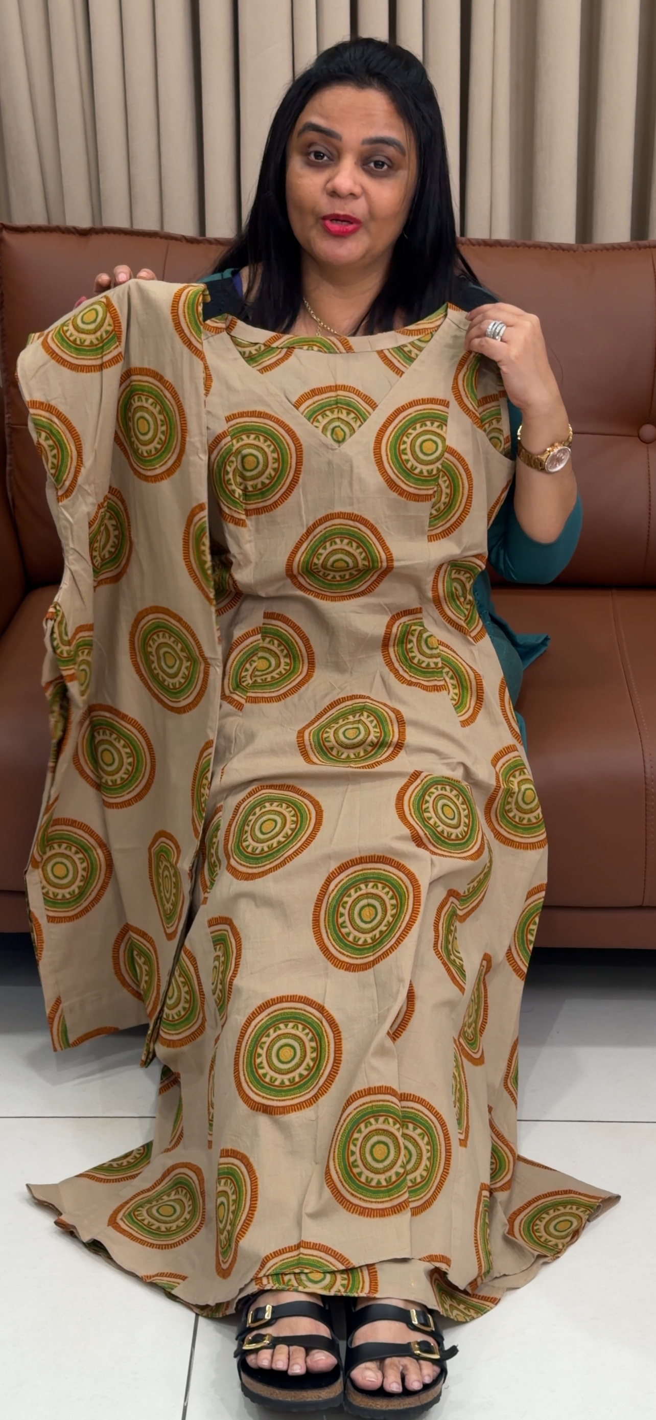 IHA'S IN-HOUSE COTTON TOP AND BOTTOM (WITH OUT SLEEVE) - IHA 34773