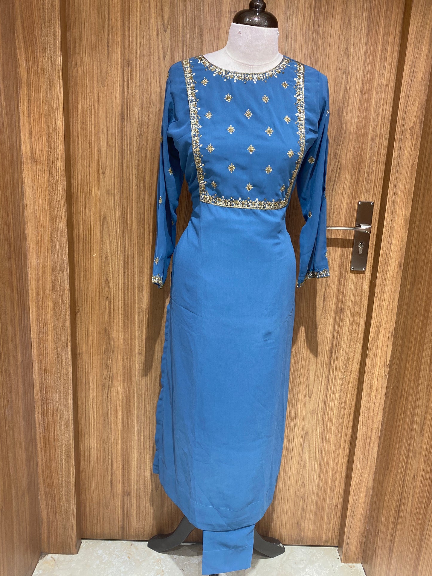 OFFER SALES TOP AND BOTTOM - IHA 27066