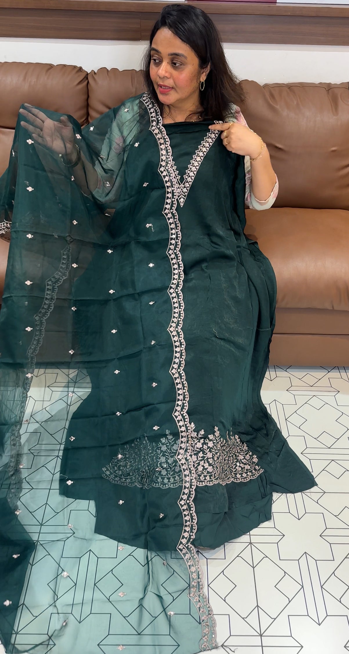 VELVET UNSTITCHED SALWAR SUITS - IHA 26497