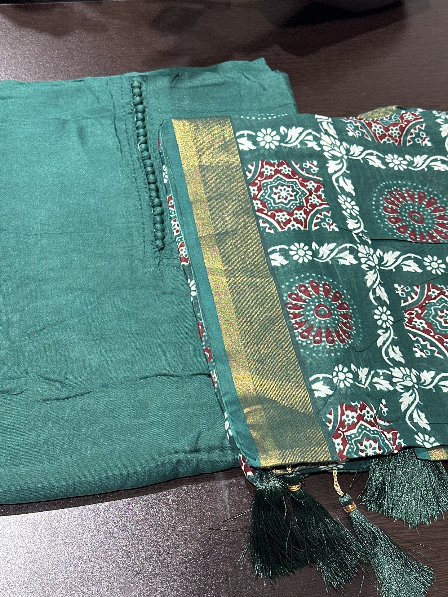 OFFER SALES UNSTITCHED SALWAR SUITS -  IHA 34085