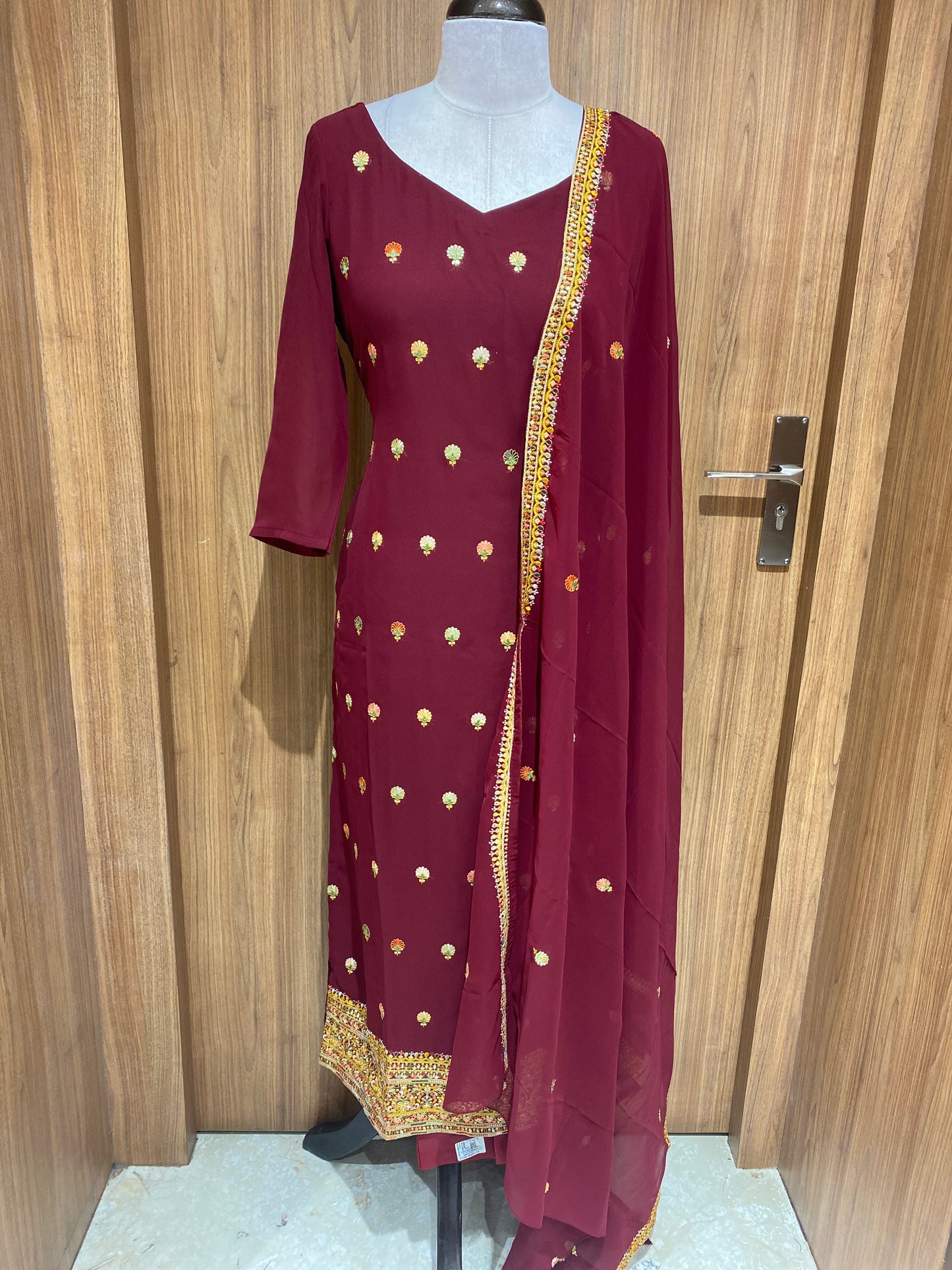 OFFER SALES TOP AND BOTTOM - IHA 27066