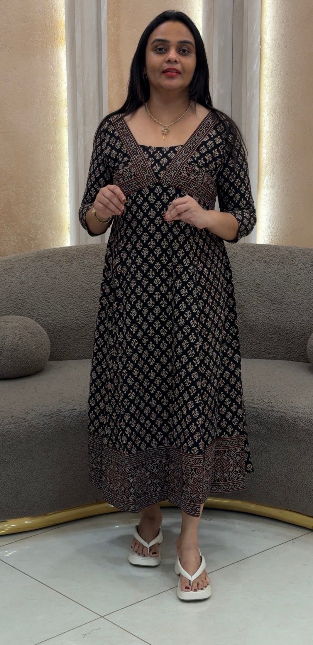 IHA'S IN-HOUSE PRINTED ALINE TOPS - IHA 32487
