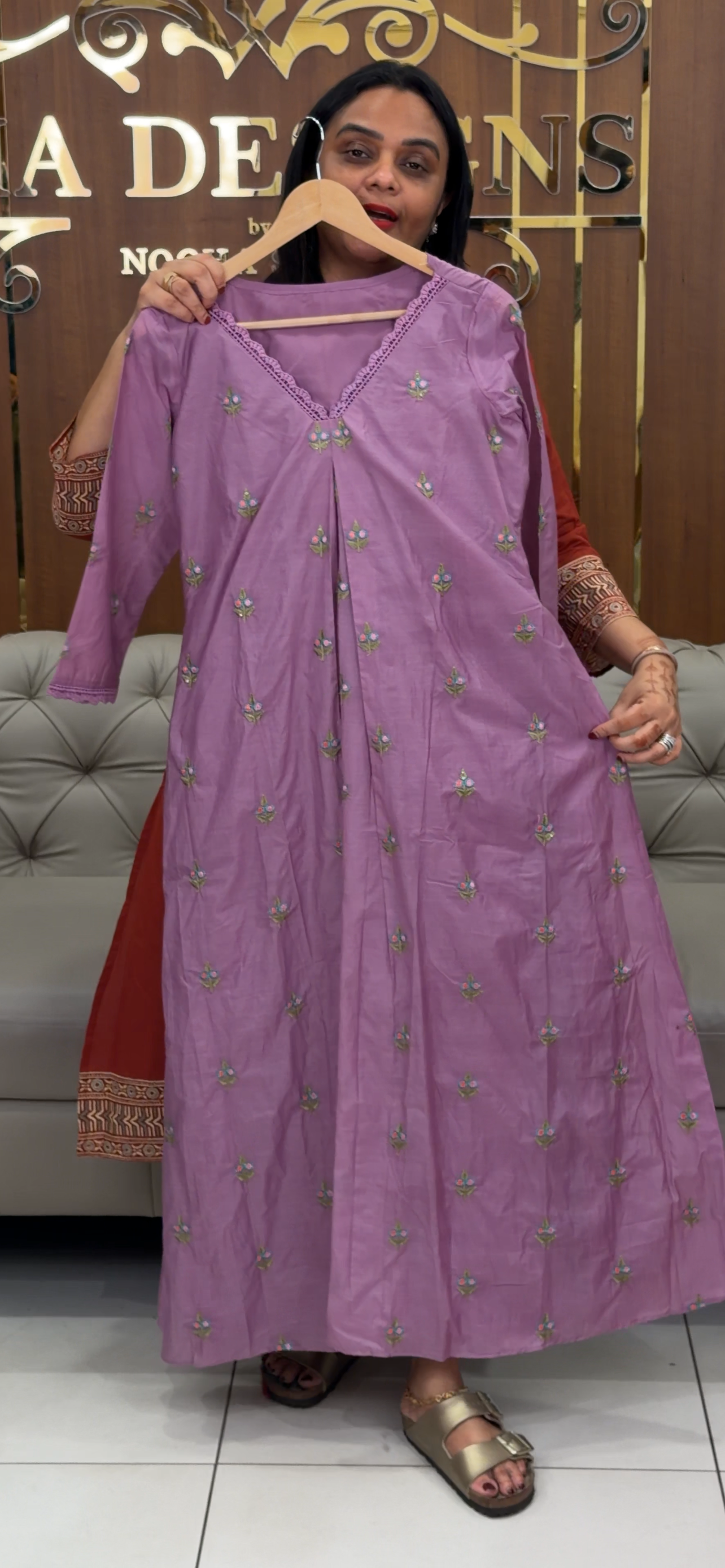 IHA'S IN-HOUSE ALINE TOPS - IHA 31873