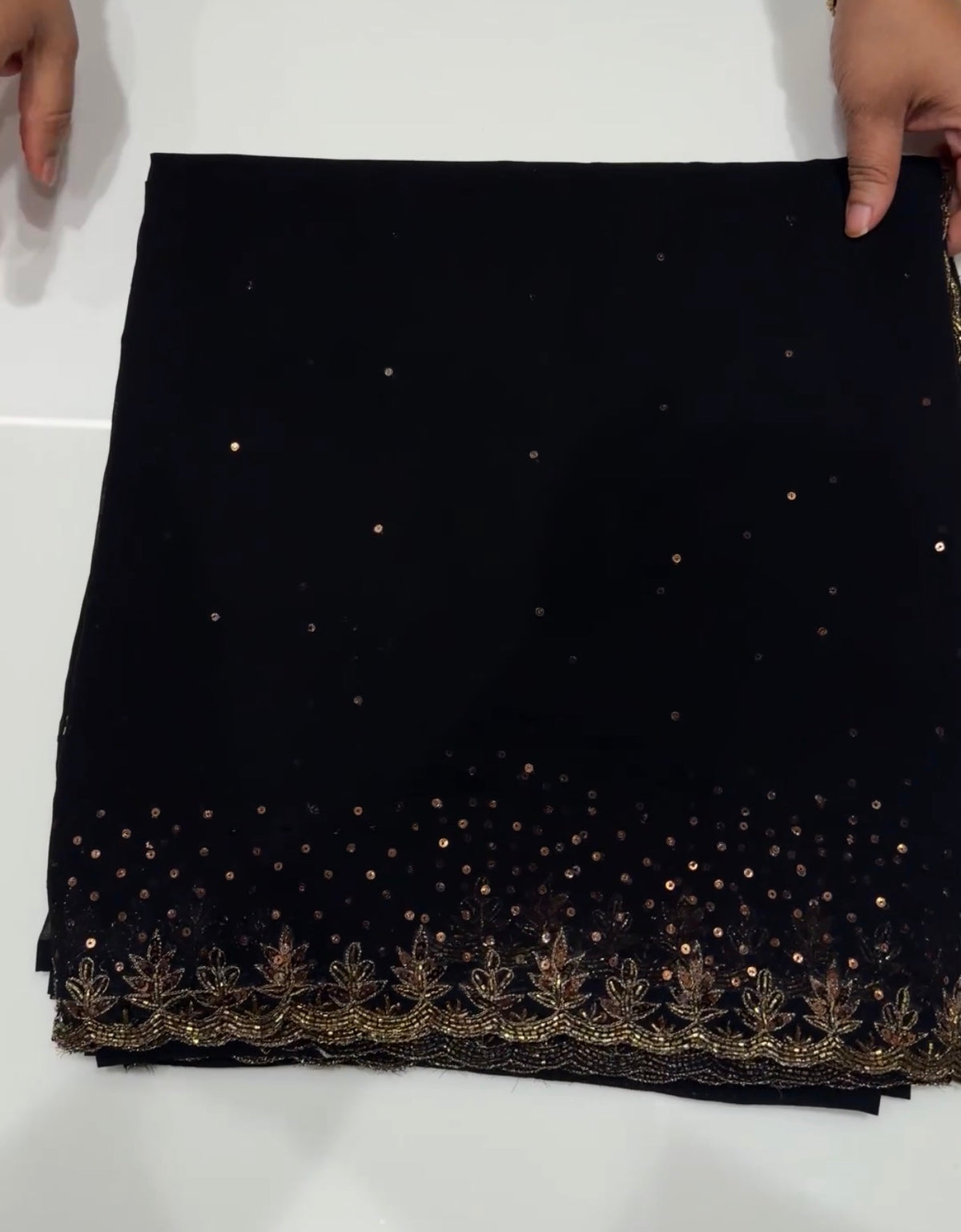 OFFER SALES SAREES - IHA 35424