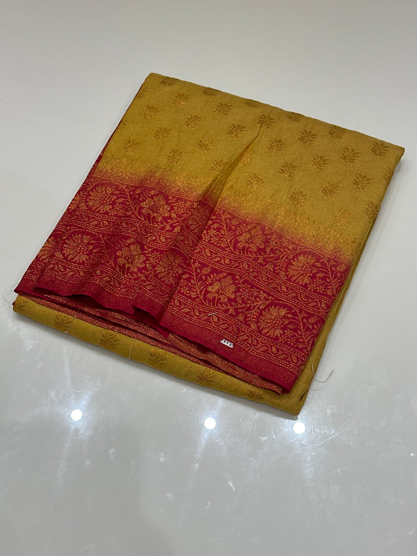 OFFER SALES SAREES - IHA 27178