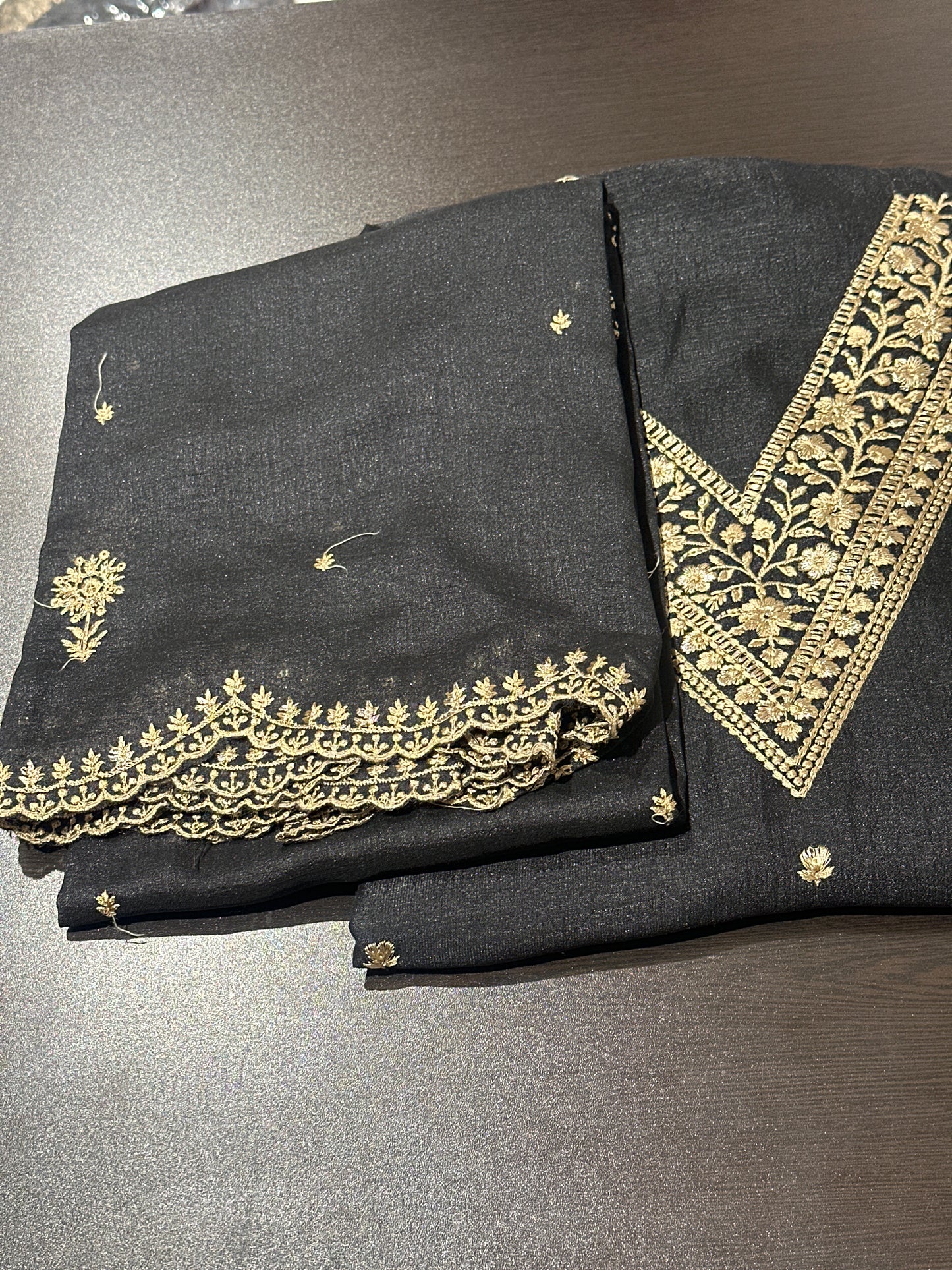 OFFER SALES UNSTITCHED SALWAR SUITS -  IHA 34204