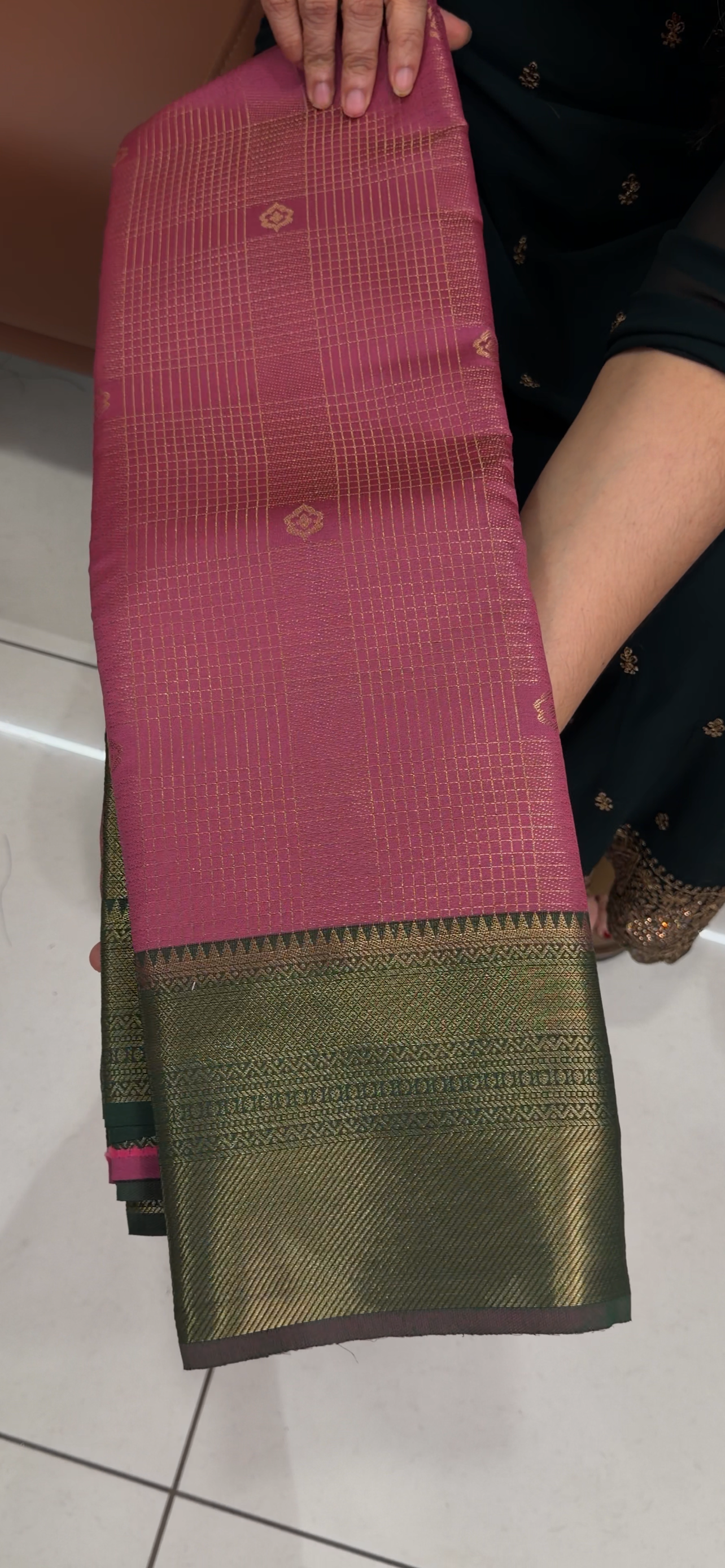 SEMI BROCADE SAREES - IHA 33605