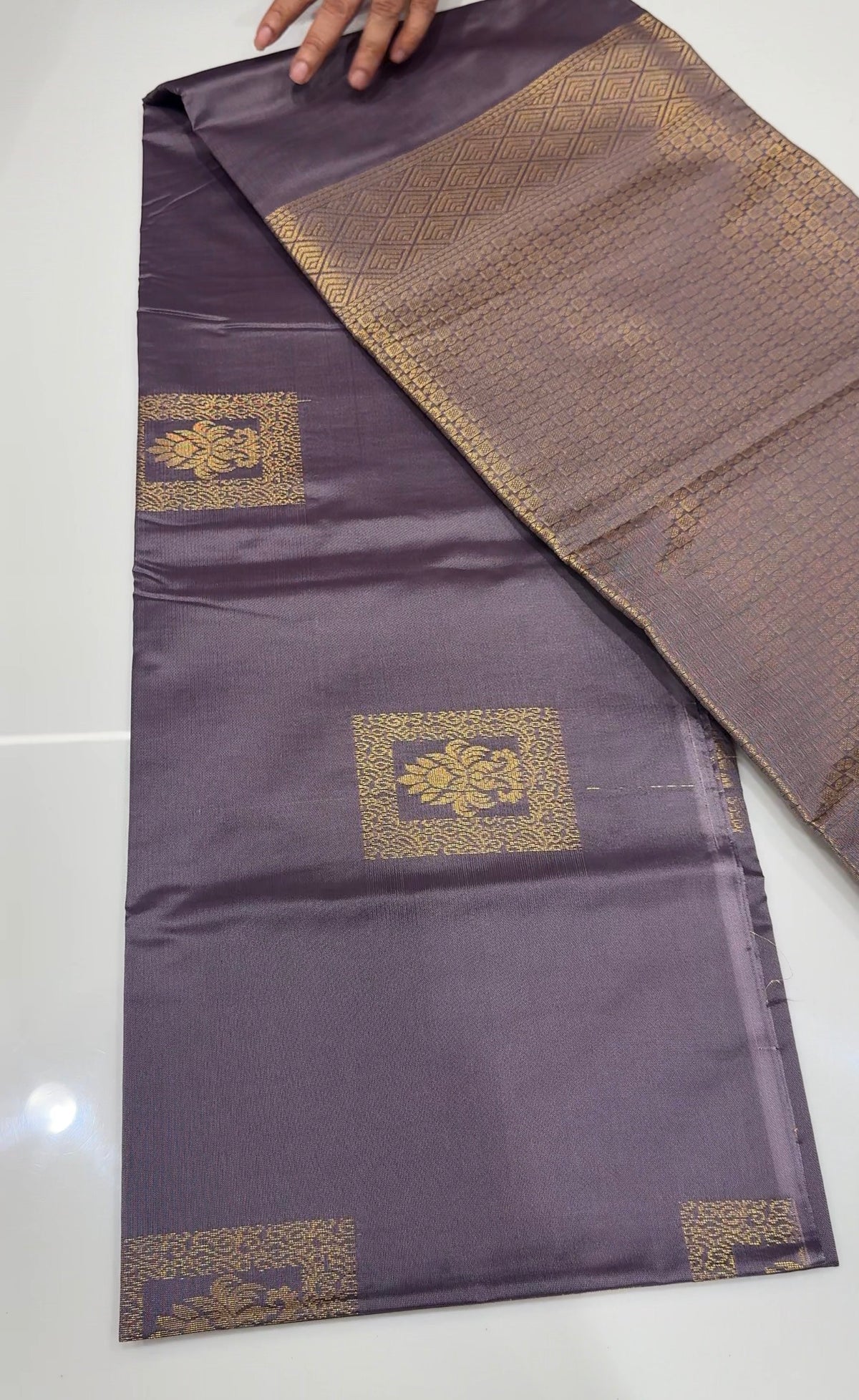 OFFER SALES SAREES - IHA 35439