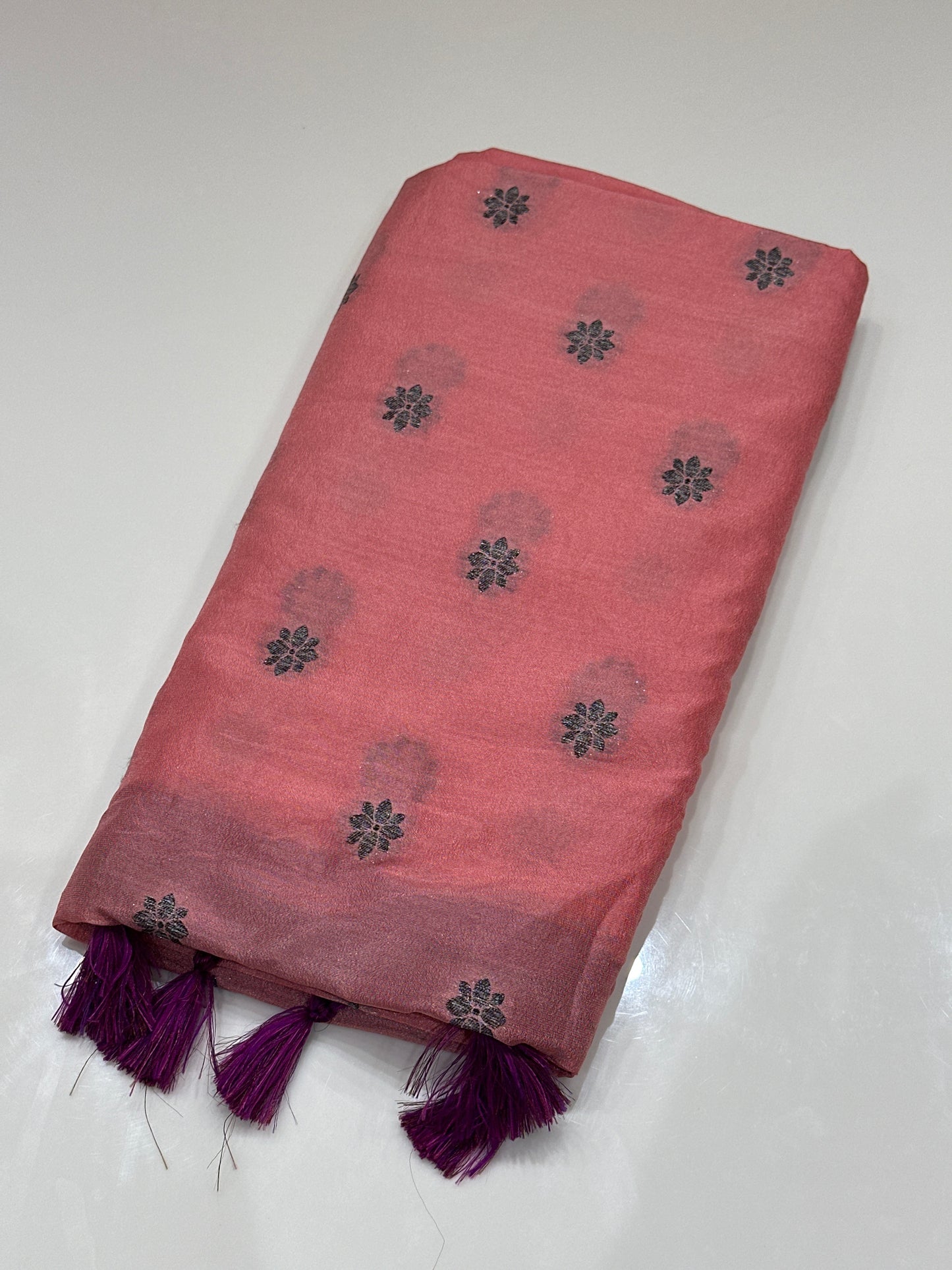 OFFER SALES SAREES - IHA 27171