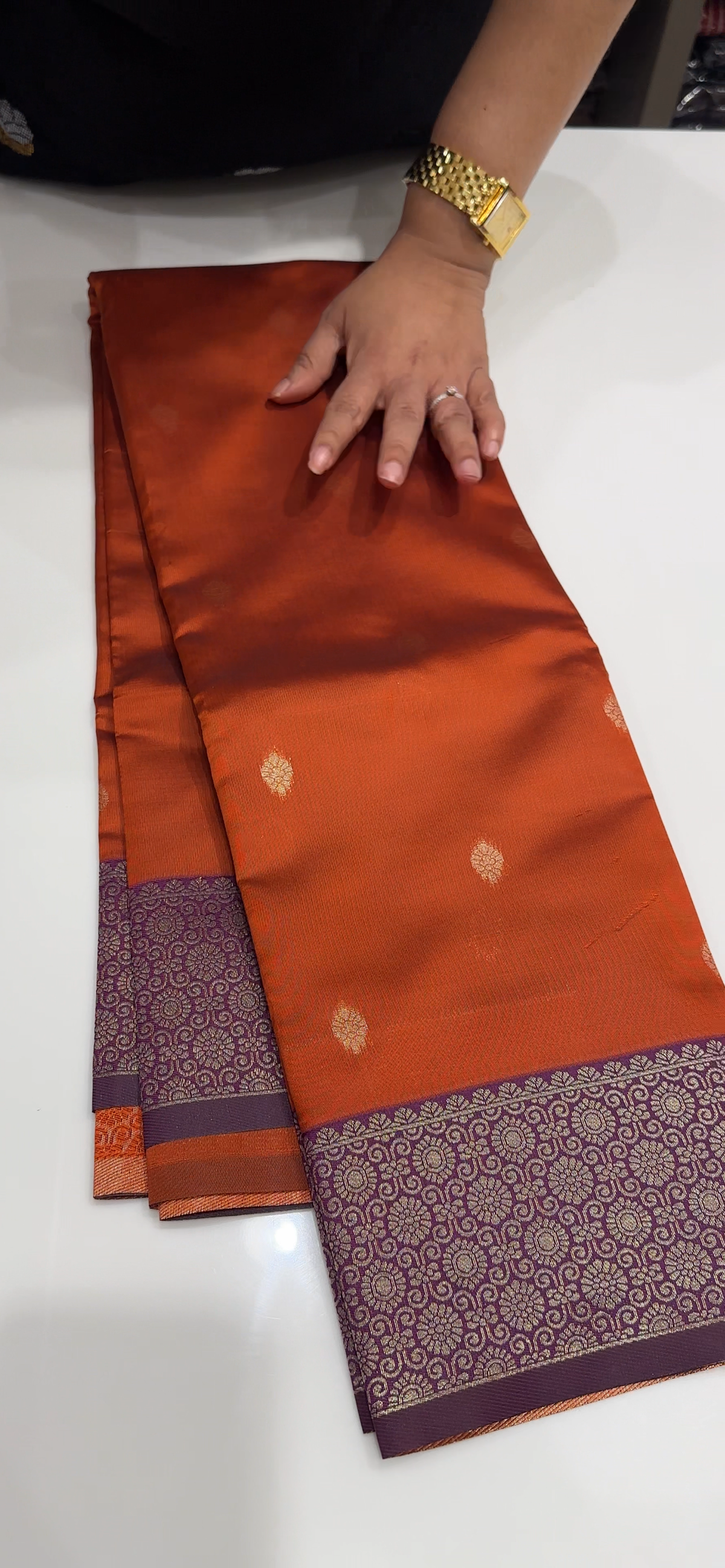 OFFER SALES SAREES - IHA 35502