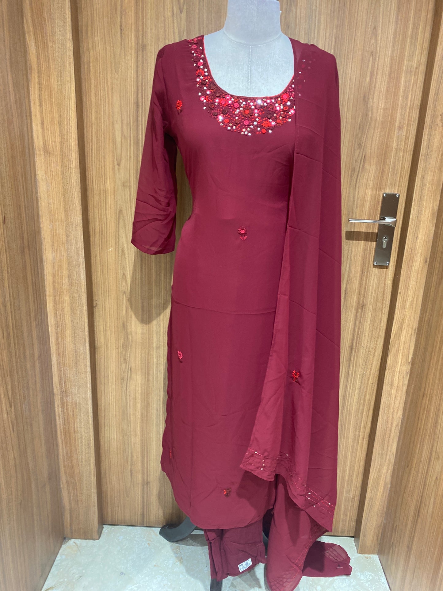 OFFER SALES TOP AND BOTTOM - IHA 27066