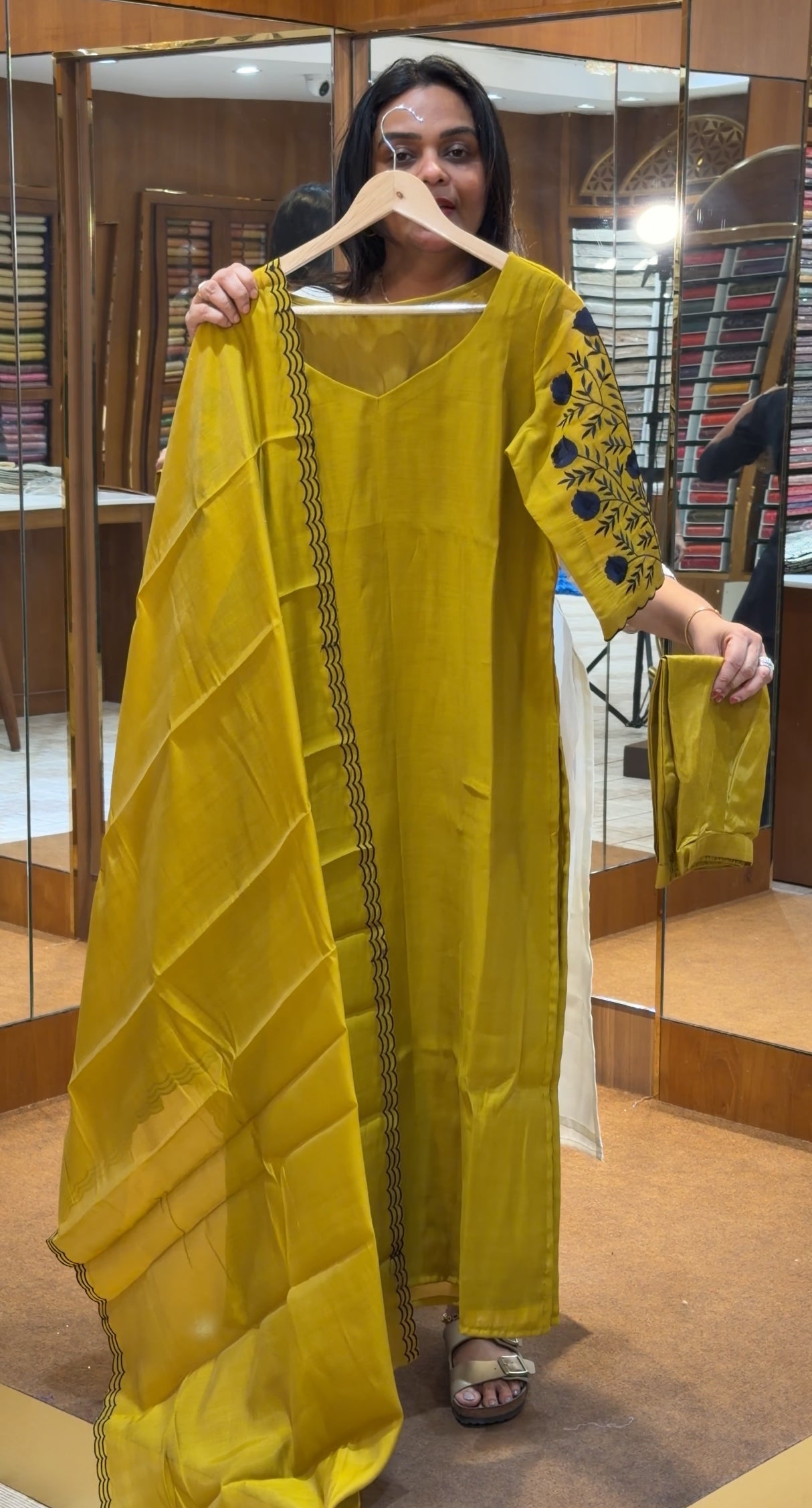 IHA'S IN-HOUSE MALAI CHANDERI TOP ,BOTTOM AND DUPATTA - IHA 32510