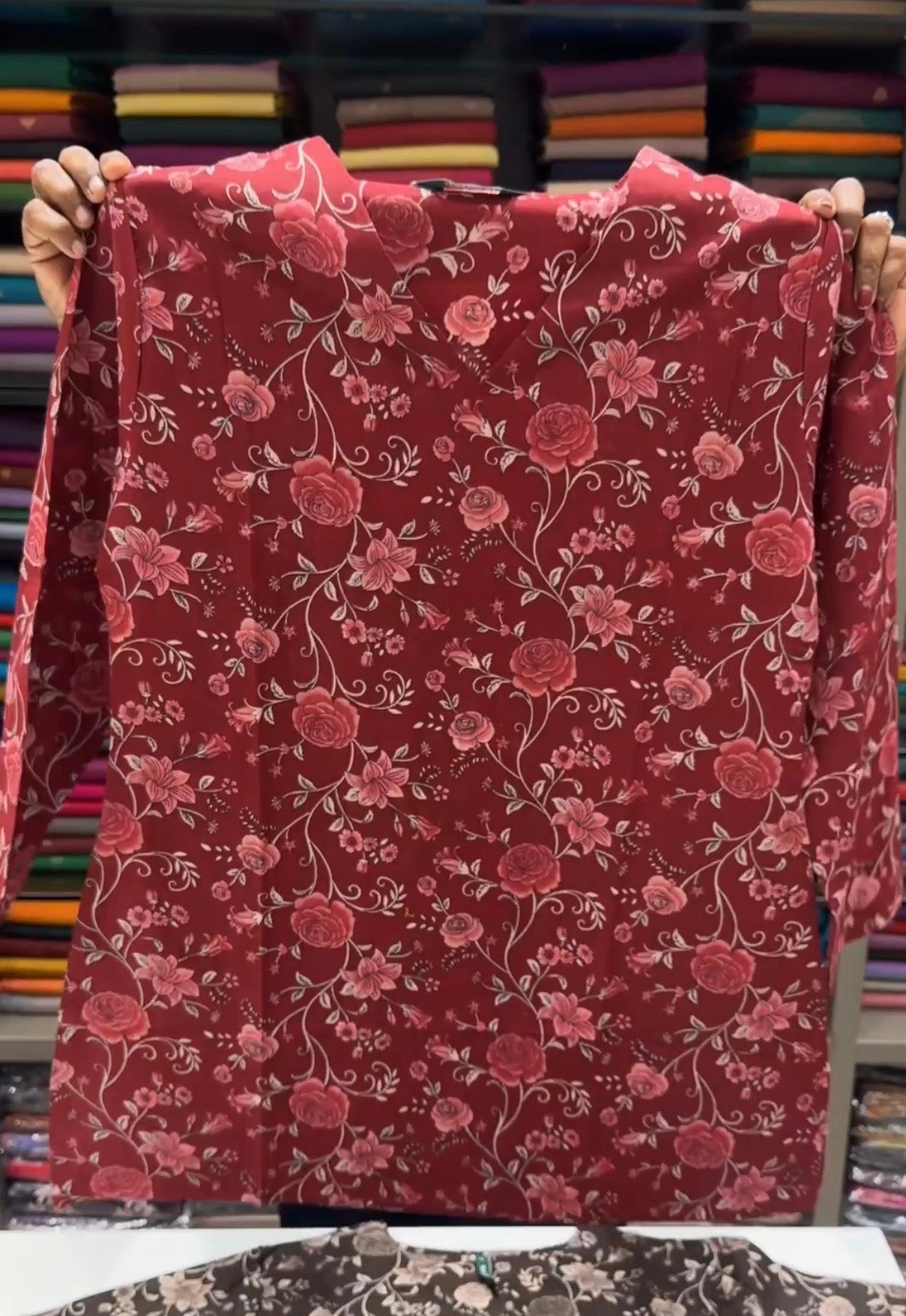 OFFER SALES PRINTED SHORT TOPS - IHA 34639