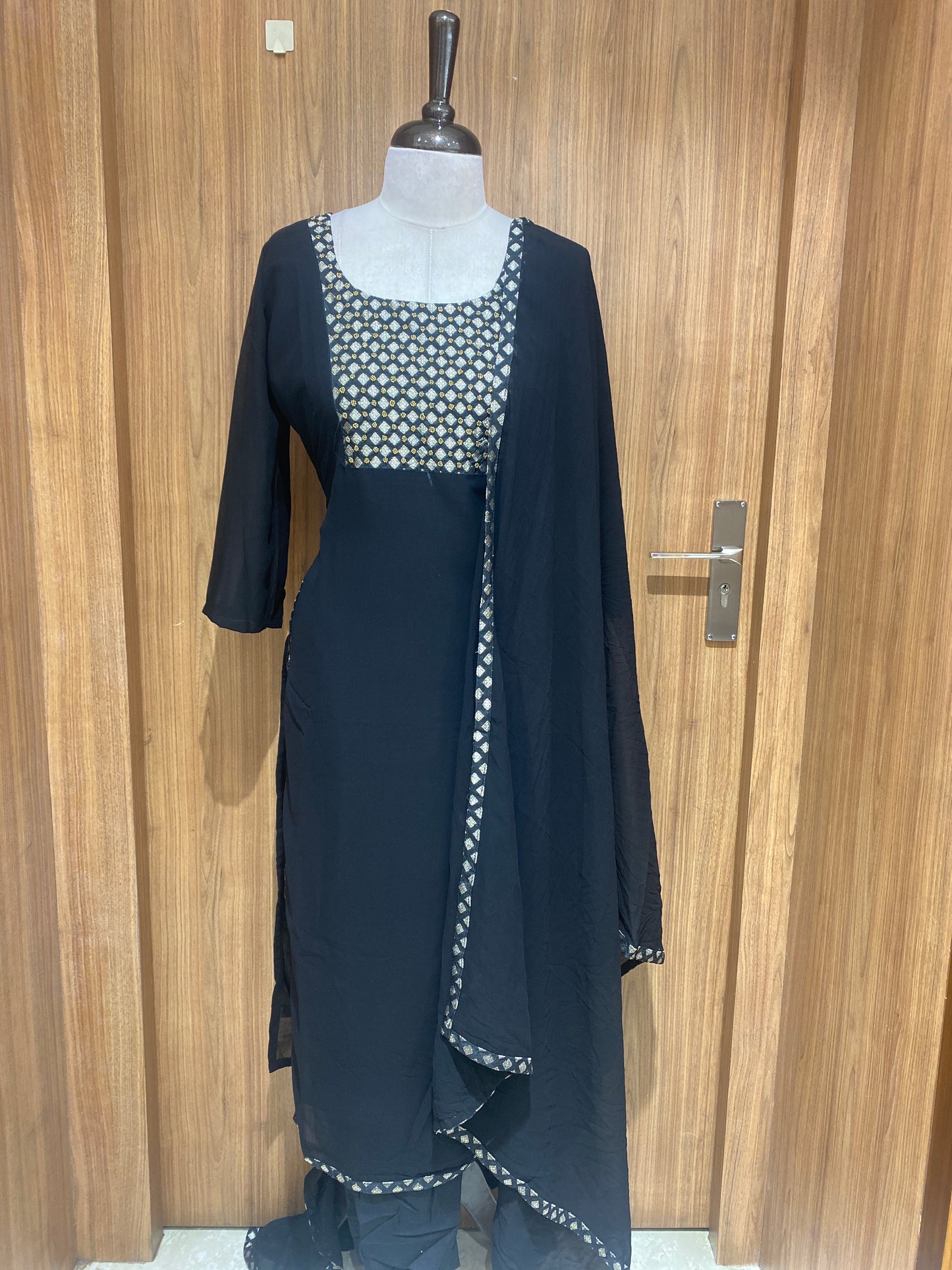 OFFER SALES TOP AND BOTTOM - IHA 27066