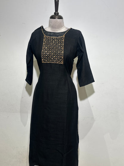 OFFER SALES READY TO WEAR SETS  -  IHA 35622