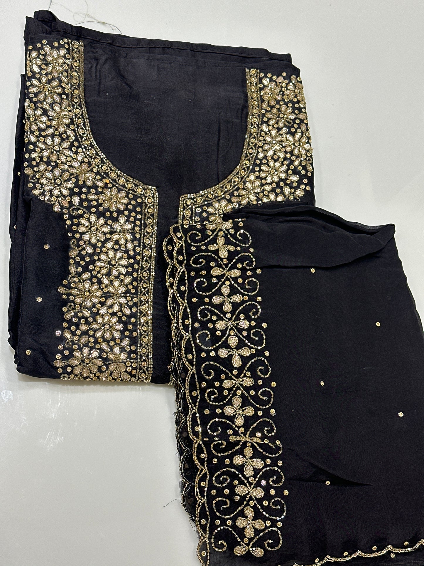 OFFER SALES UNSTITCHED SALWAR SUITS -  IHA 33532