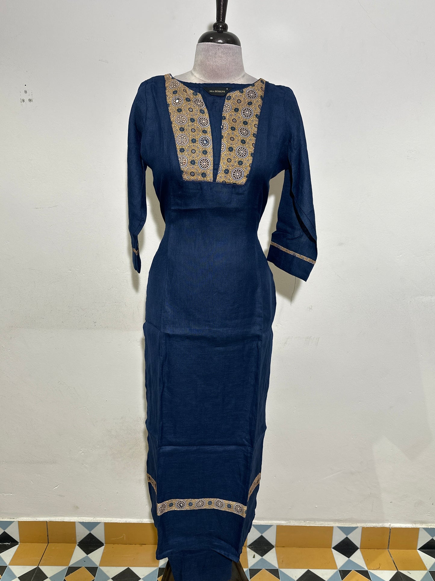 OFFER SALES TOP AND BOTTOM  -  IHA 34262