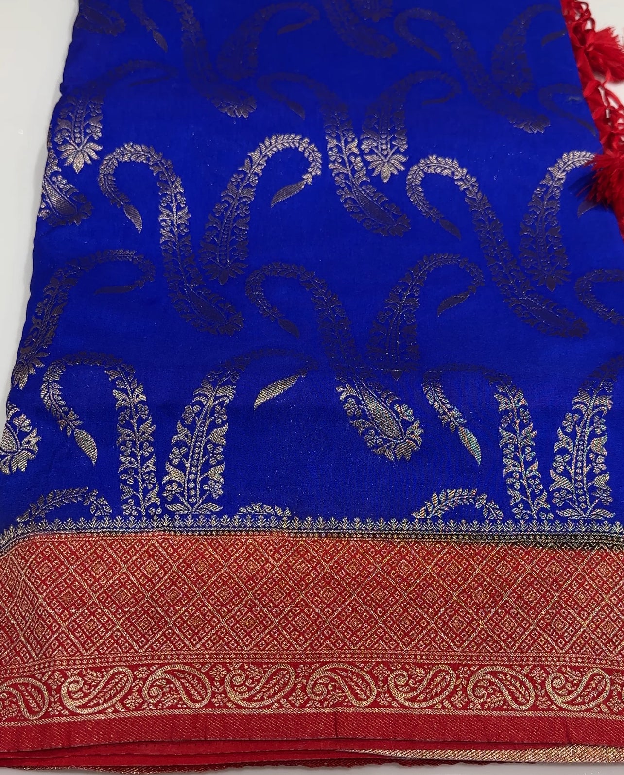 SEMI BANARASI SAREES - IHA 17454