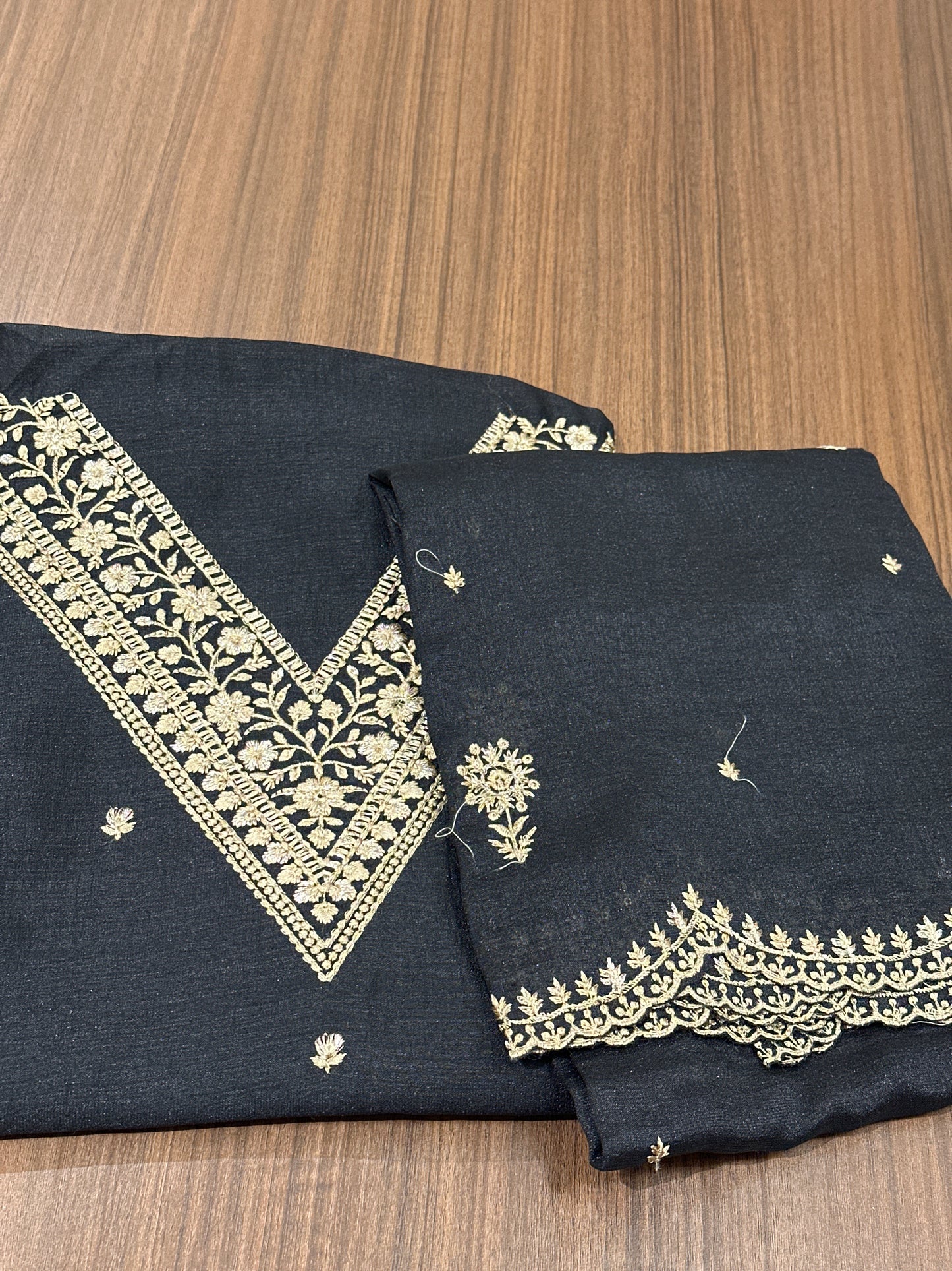 OFFER SALES UNSTITCHED SALWAR SUITS -  IHA 33937