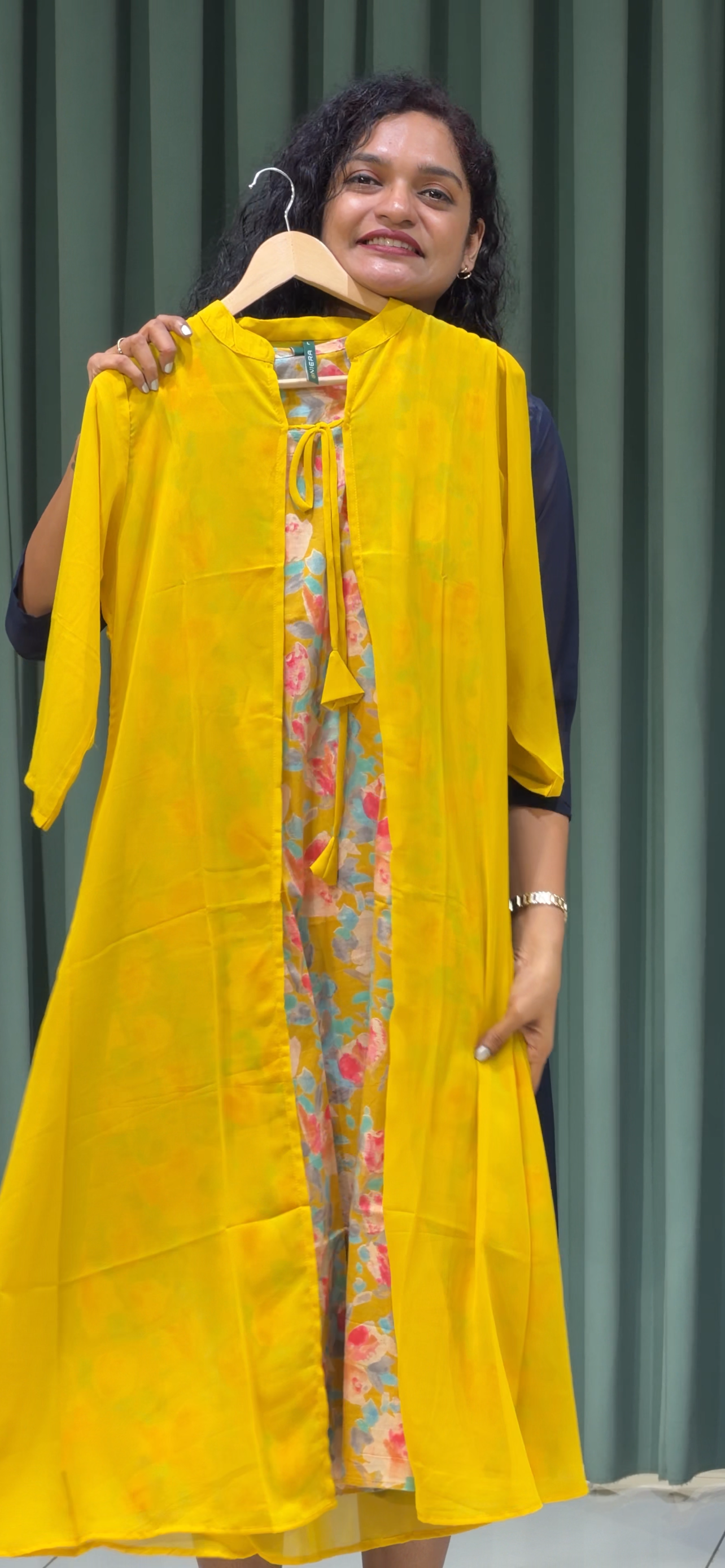 PRINTED TOP AND JACKET - IHA 32776
