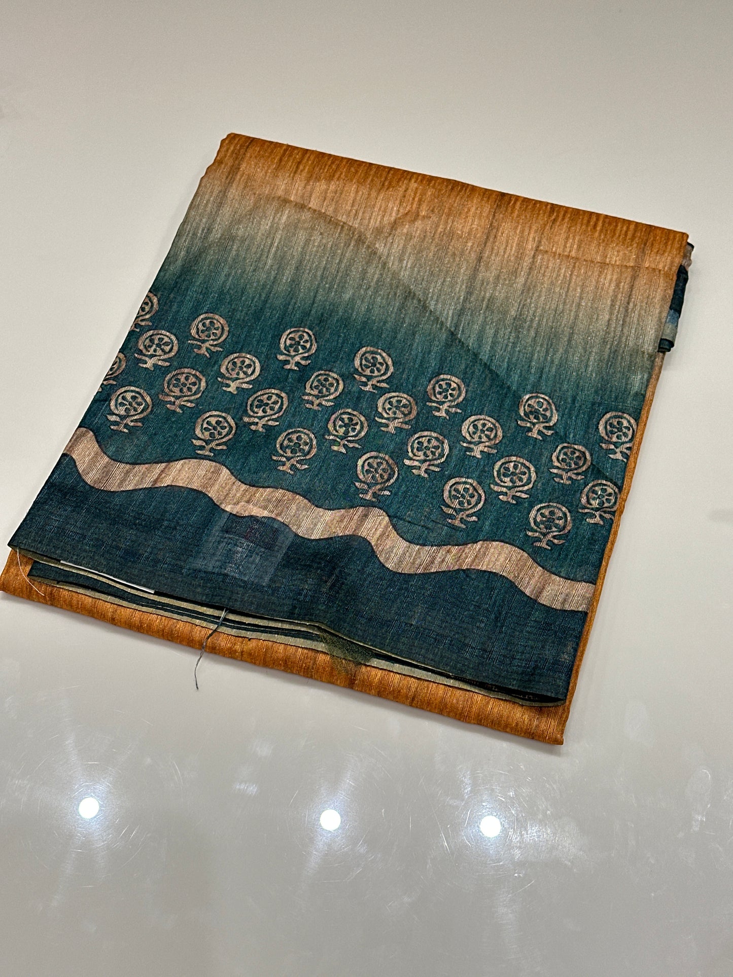 OFFER SALES SAREES - IHA 27172